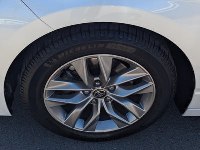 2022 Toyota Avalon XLE