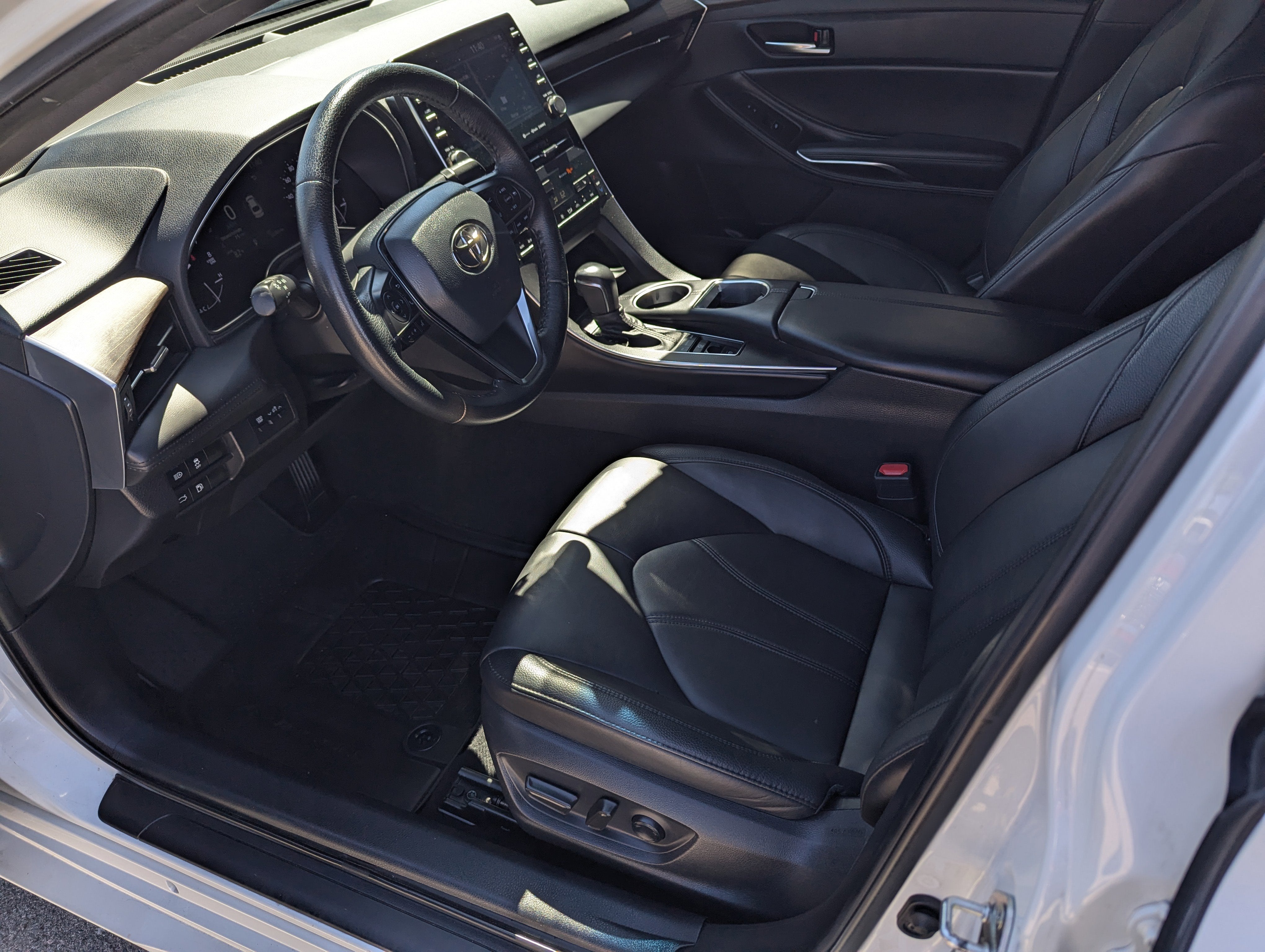 2022 Toyota Avalon XLE