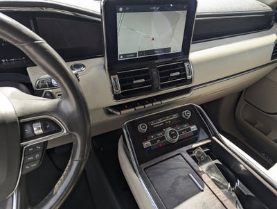 2019 Lincoln Navigator Select