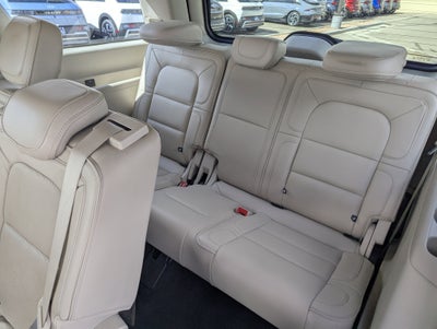 2019 Lincoln Navigator Select