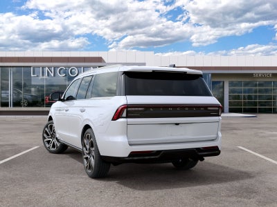 2027 Lincoln Navigator Reserve
