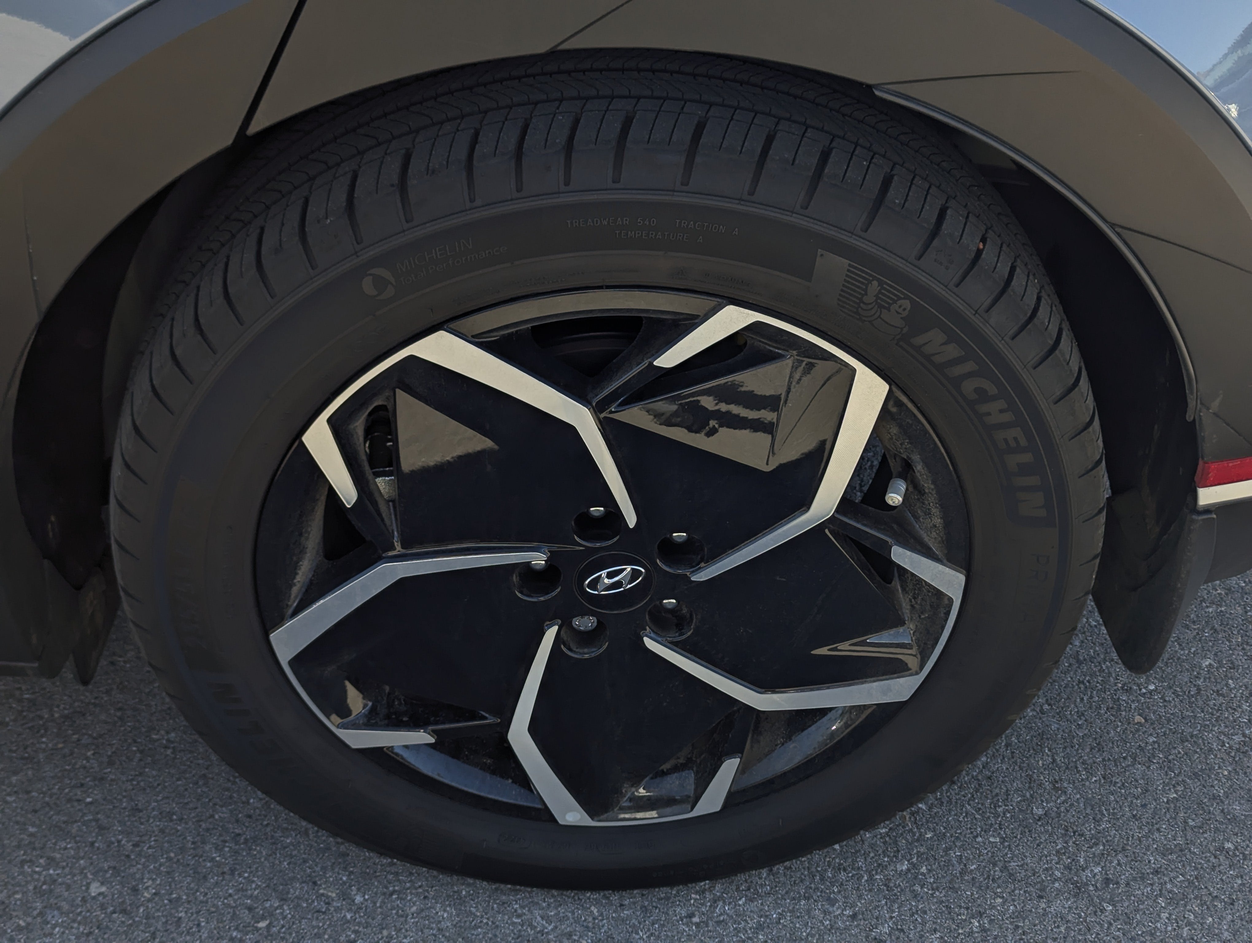 2023 Hyundai IONIQ 5 SEL