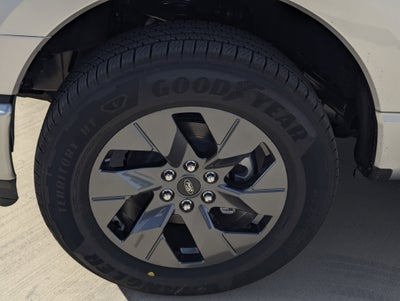 2025 Ford F-150 Lightning Lariat®