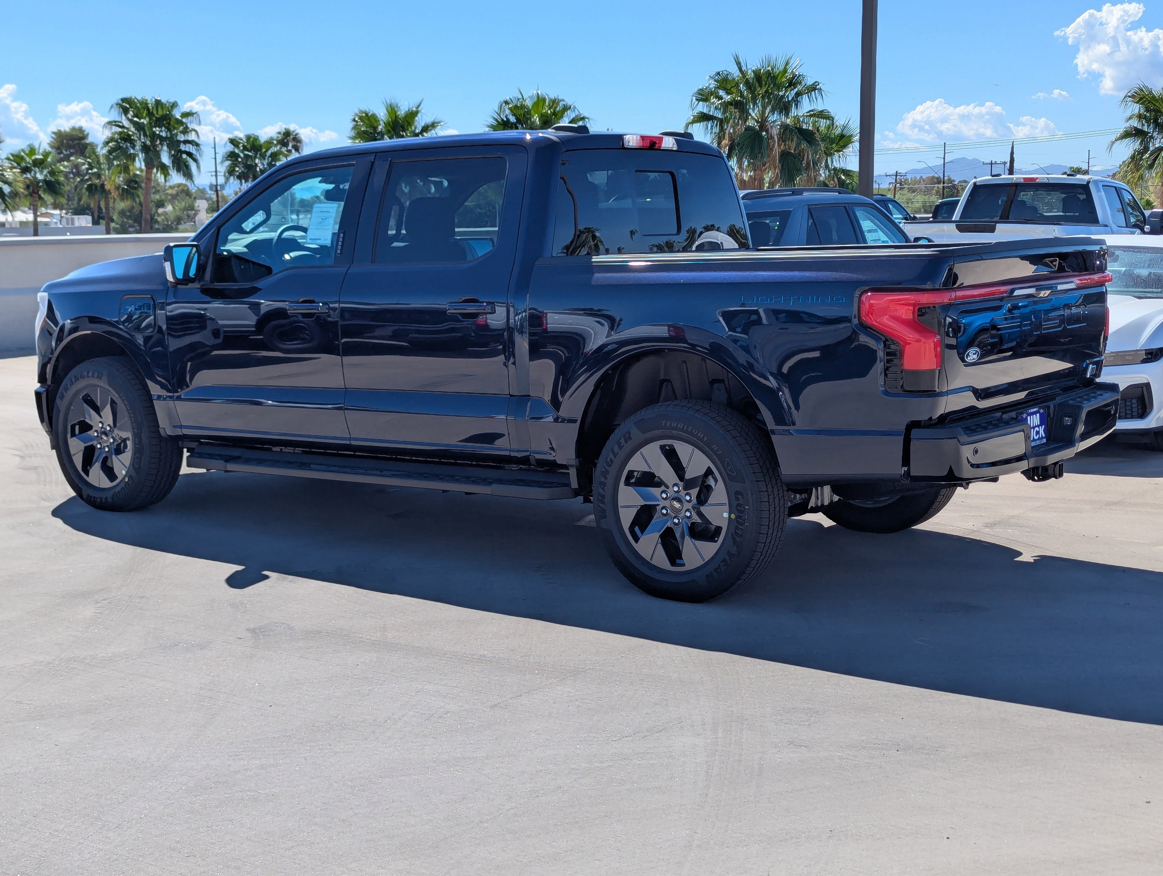 2025 Ford F-150 Lightning Lariat®