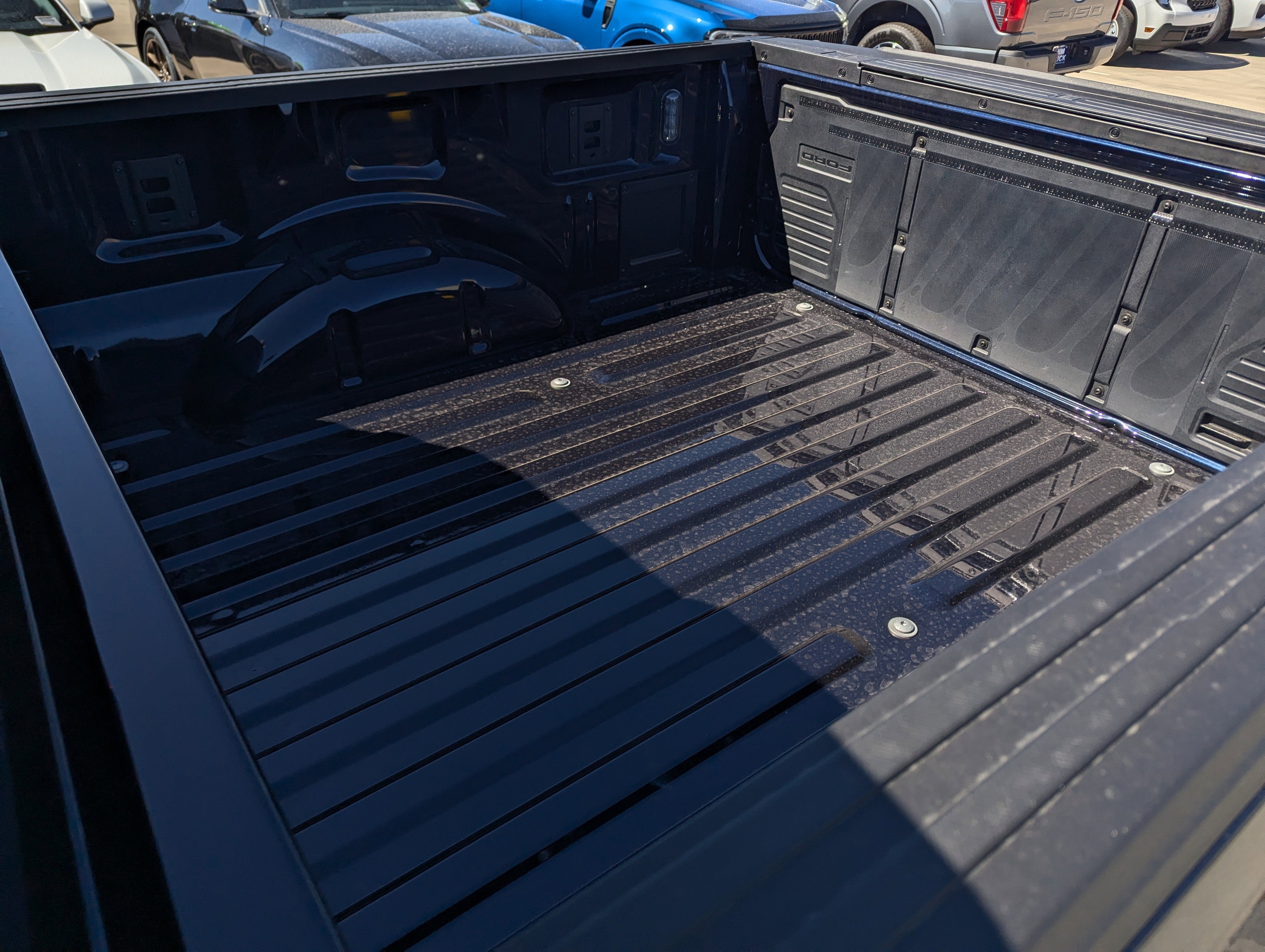 2025 Ford F-150 Lightning Lariat®