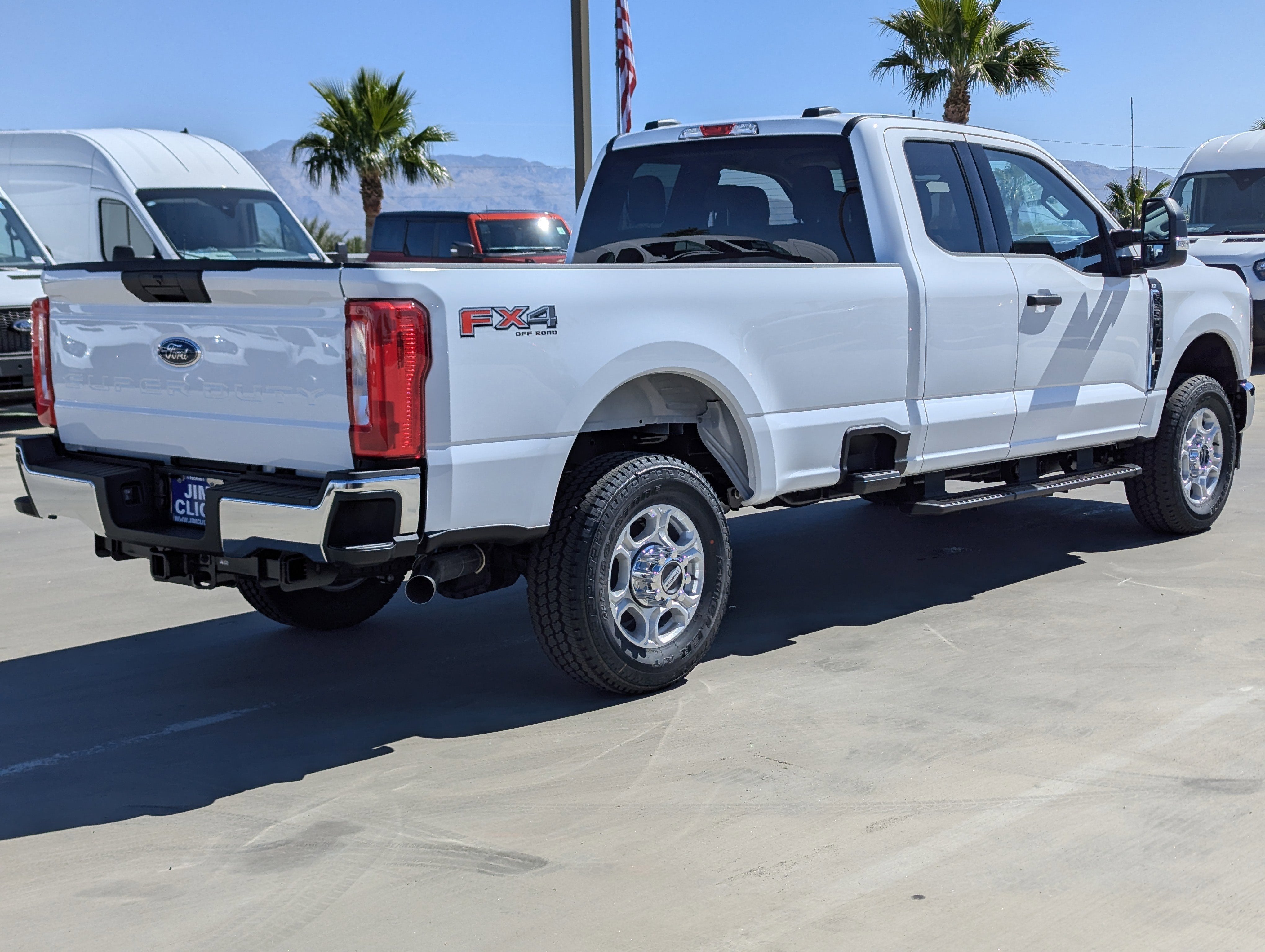 2025 Ford Super Duty F-350® XLT