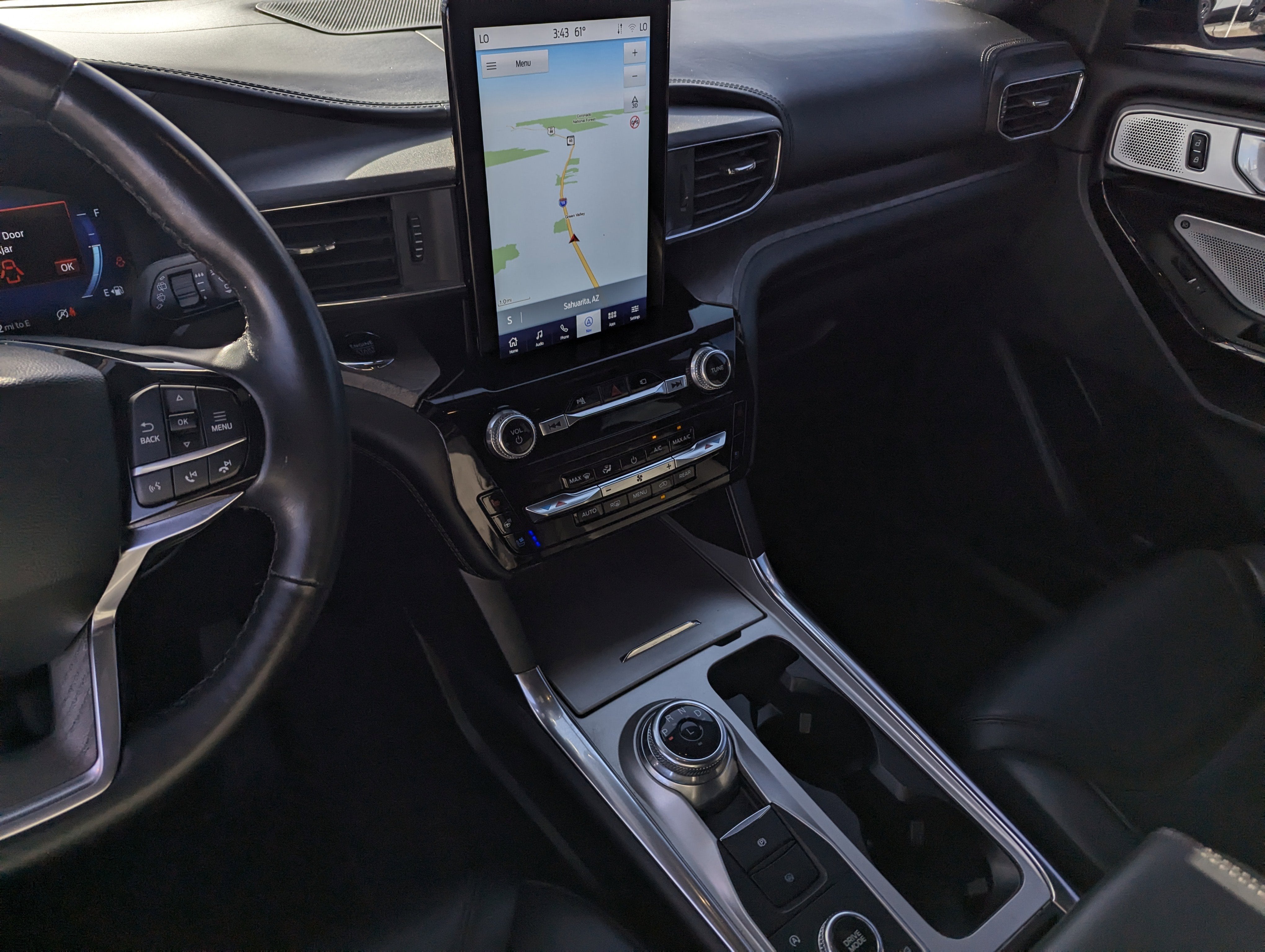 2023 Ford Explorer Platinum