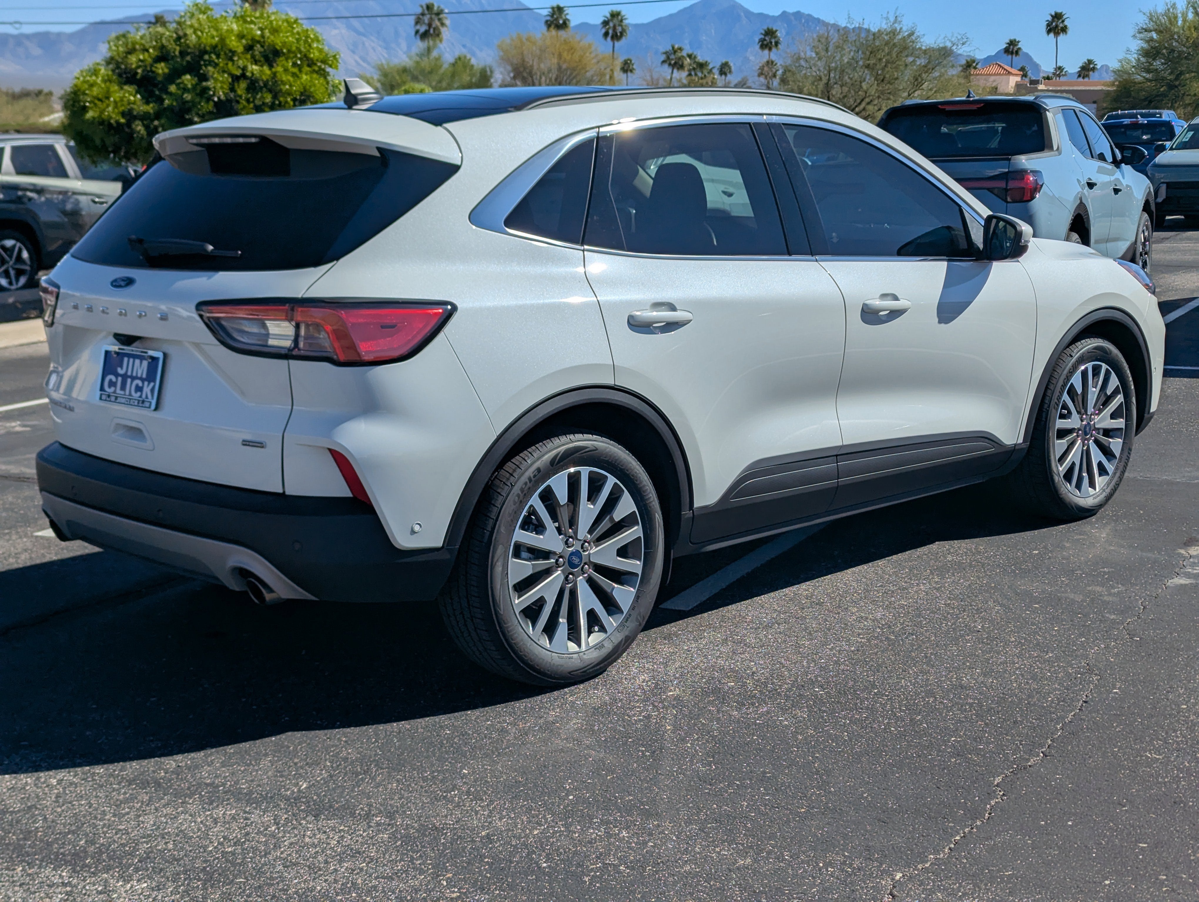 2020 Ford Escape Titanium Hybrid