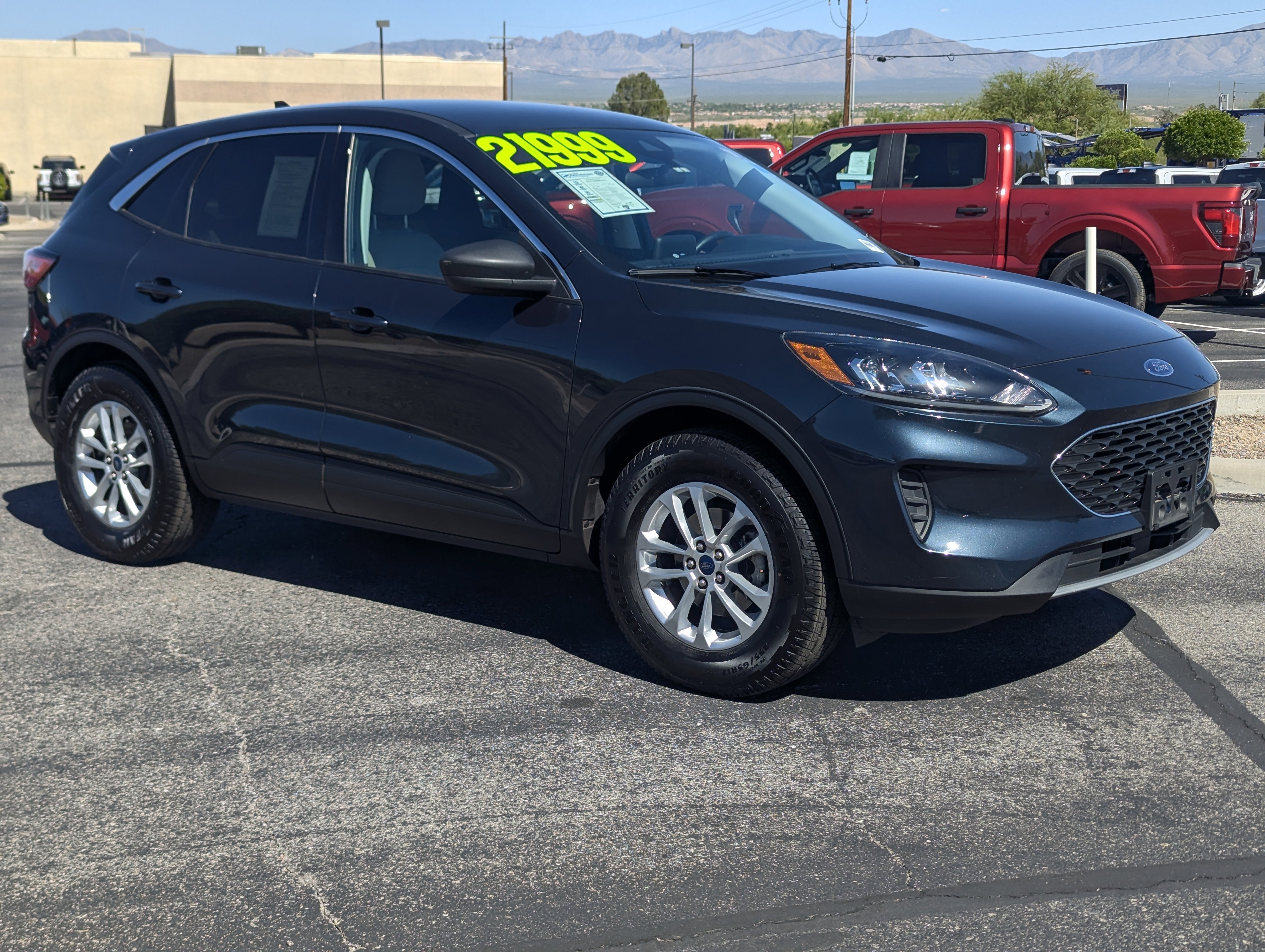 2022 Ford Escape SE