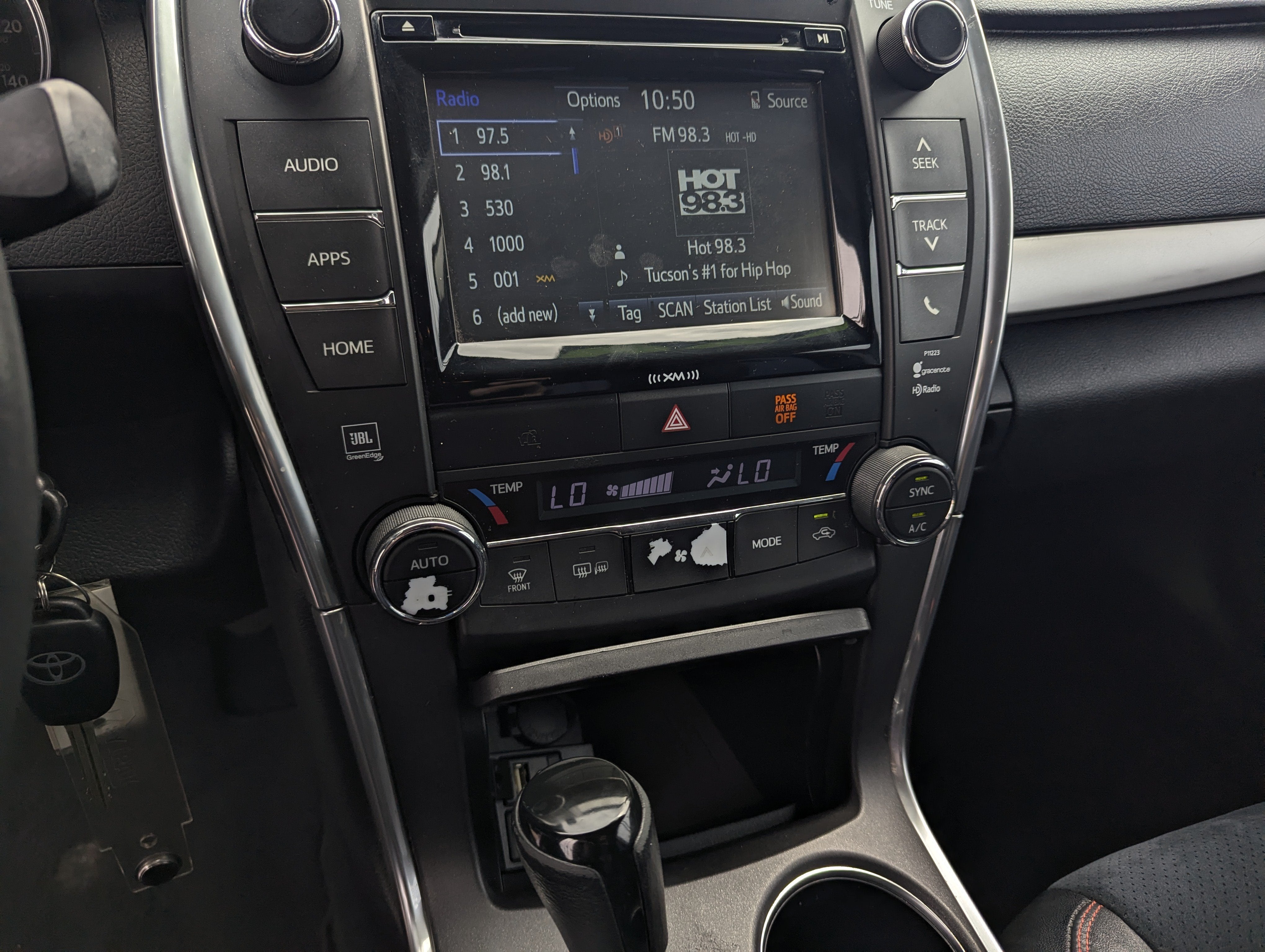 2017 Toyota Camry SE