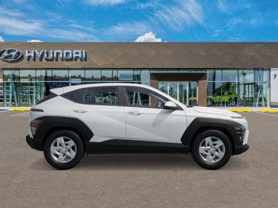 2027 Hyundai Kona SE FWD