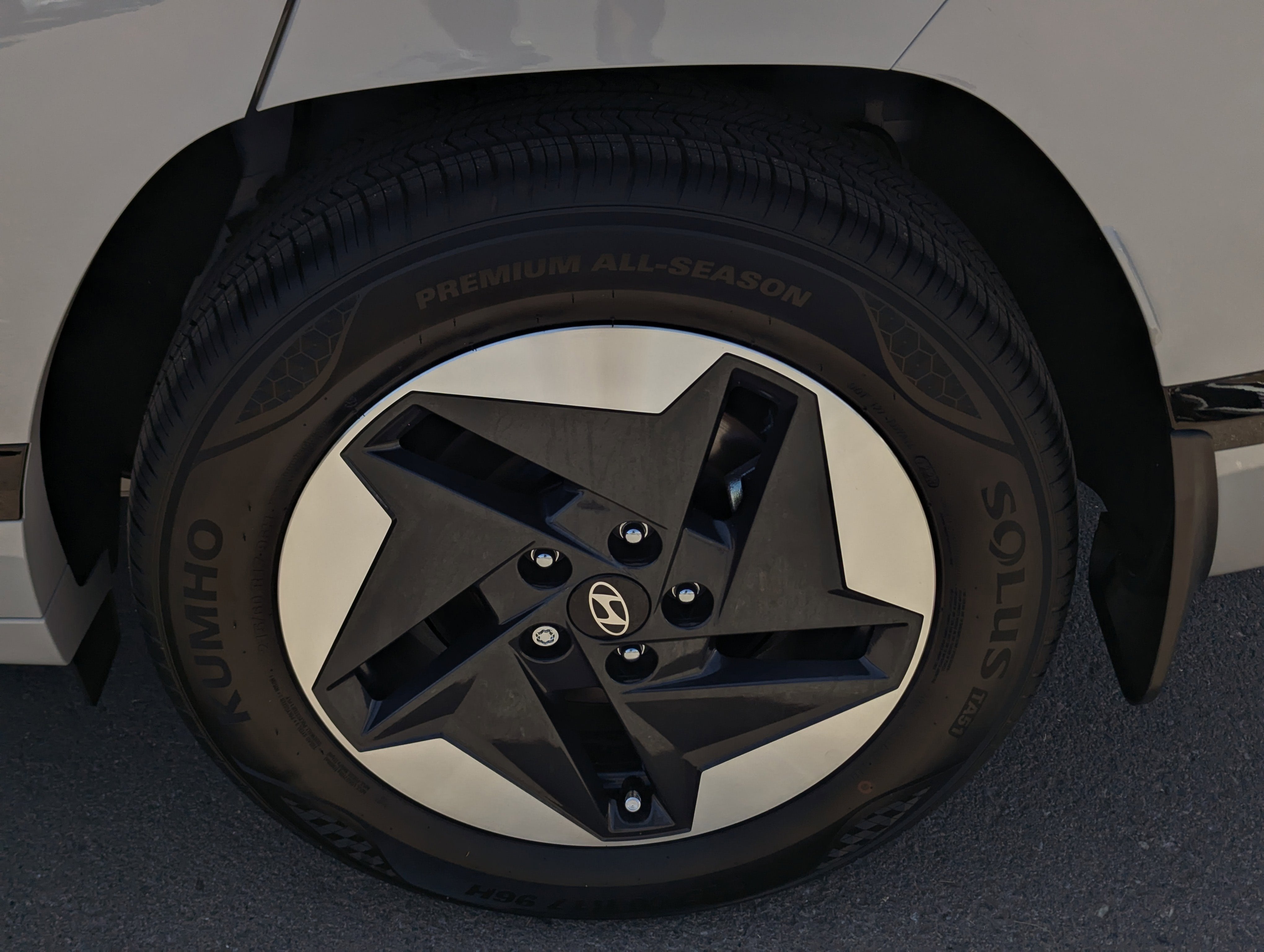 2024 Hyundai Kona Electric Limited