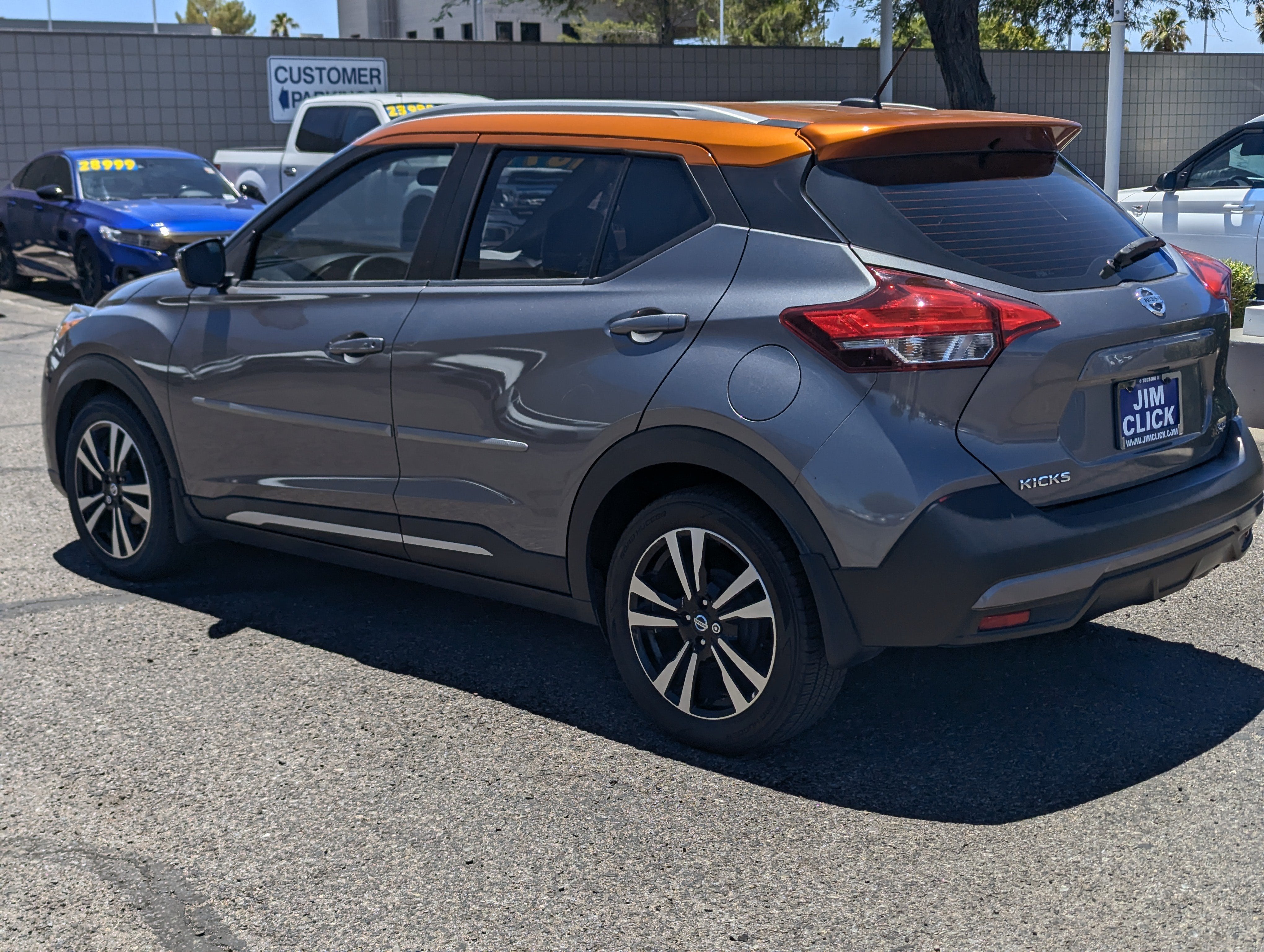 2019 Nissan Kicks SR