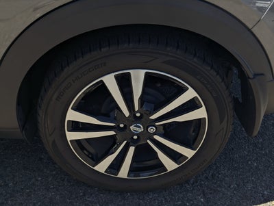 2019 Nissan Kicks SR