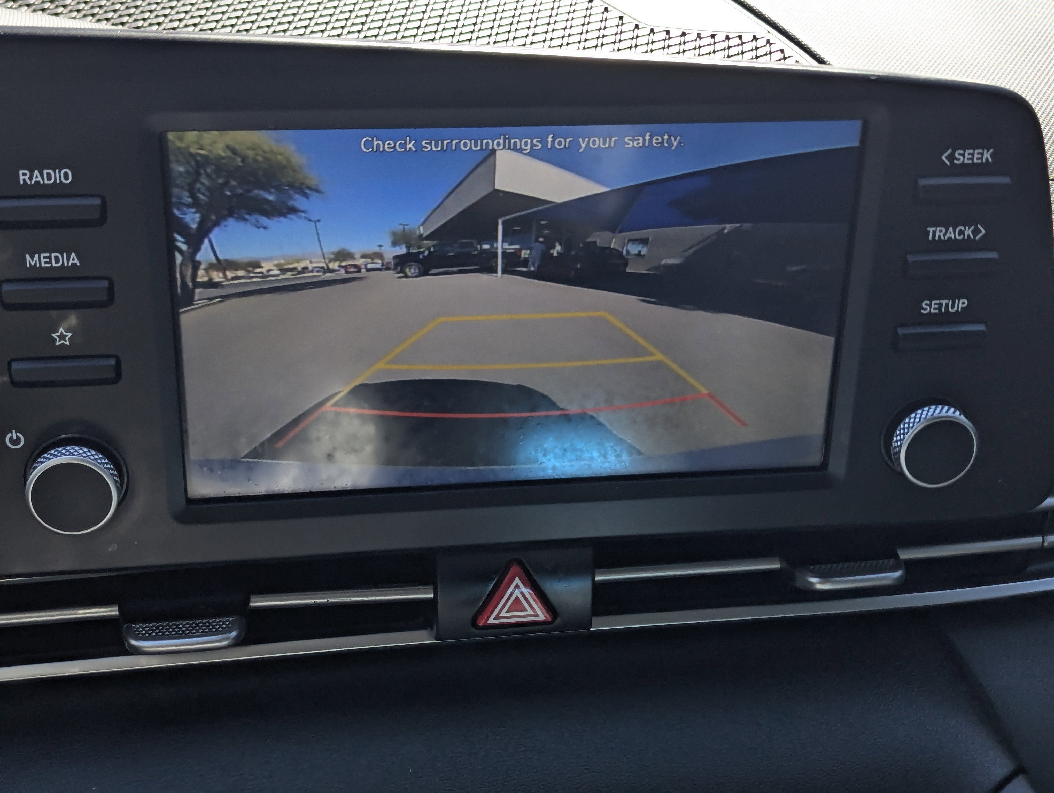 2022 Hyundai Elantra SE