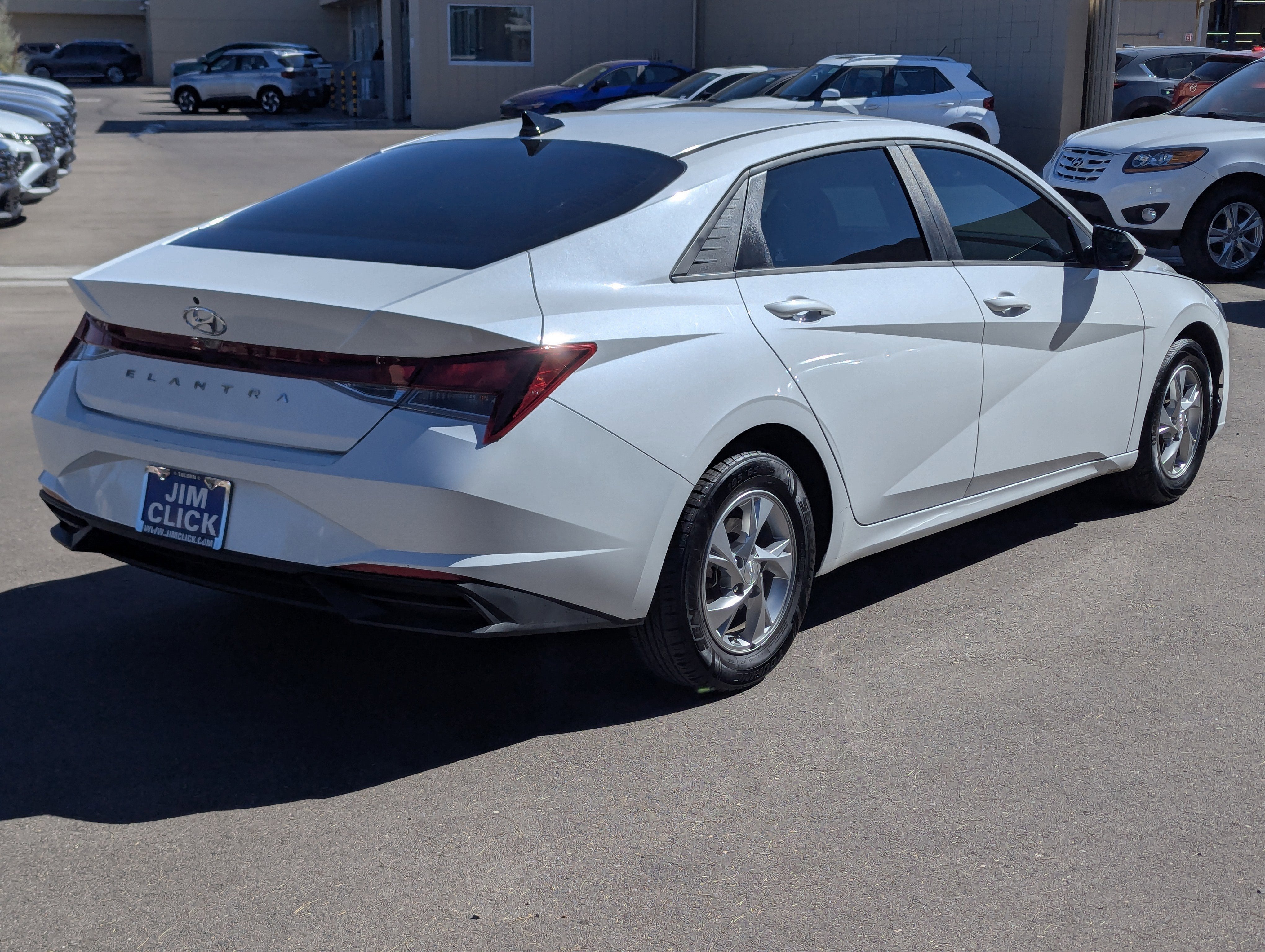 2022 Hyundai Elantra SE