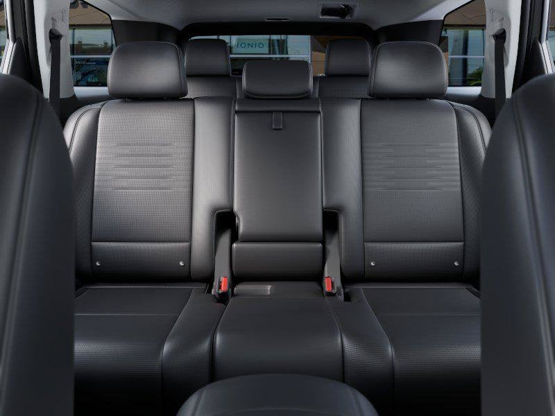 2027 Hyundai Palisade Hybrid Limited 8P