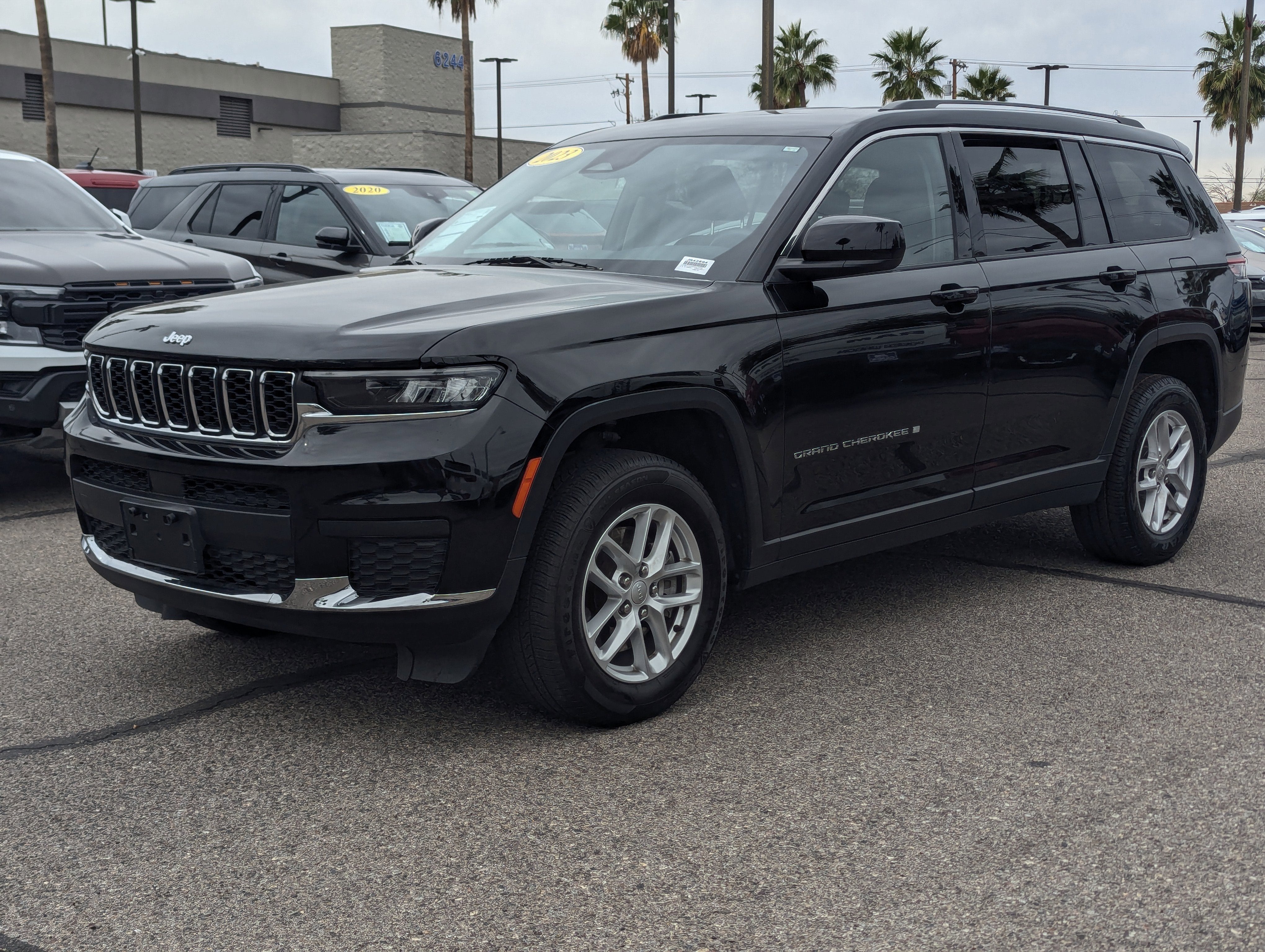 2023 Jeep Grand Cherokee L Laredo