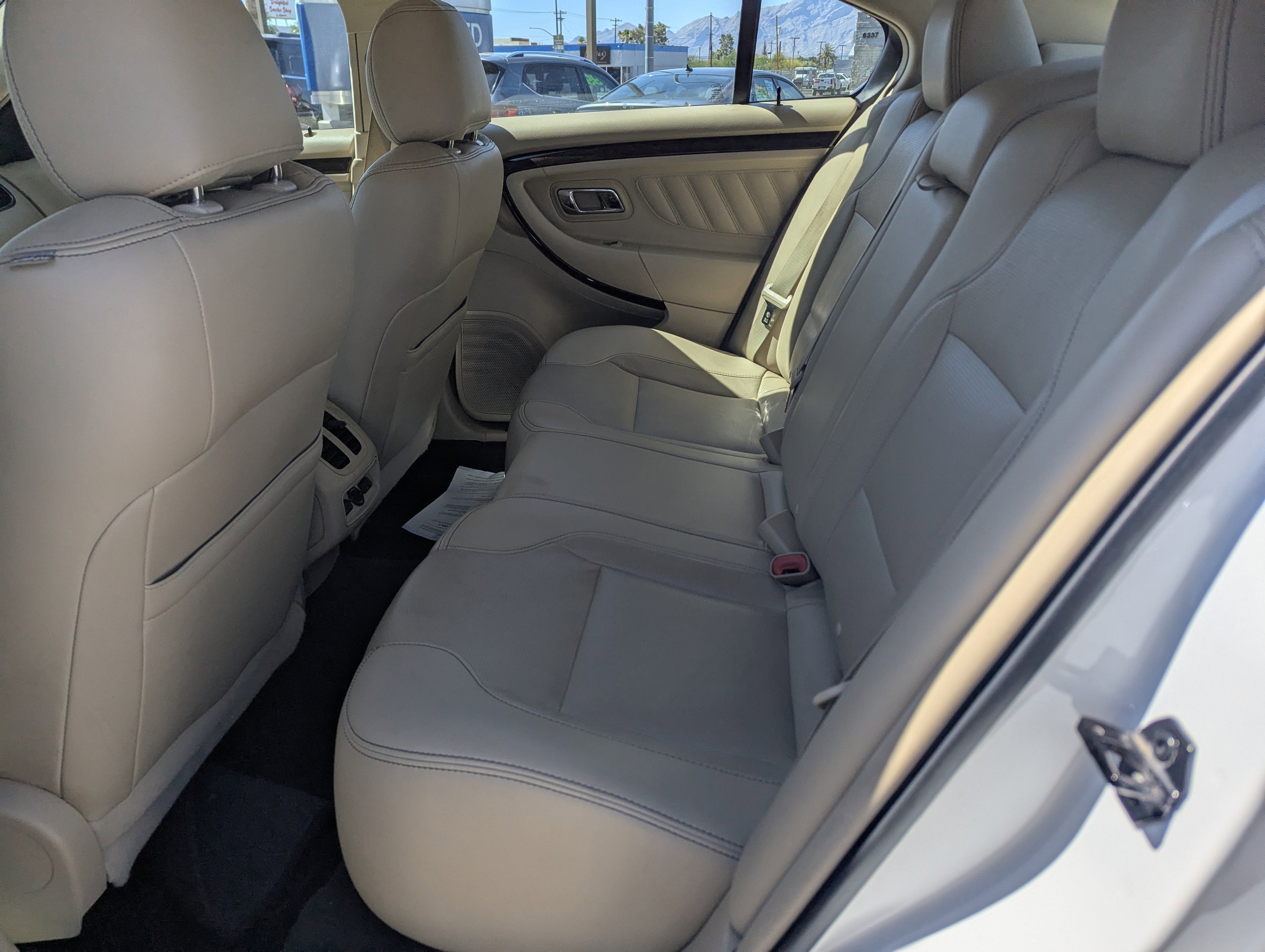 2016 Ford Taurus Limited