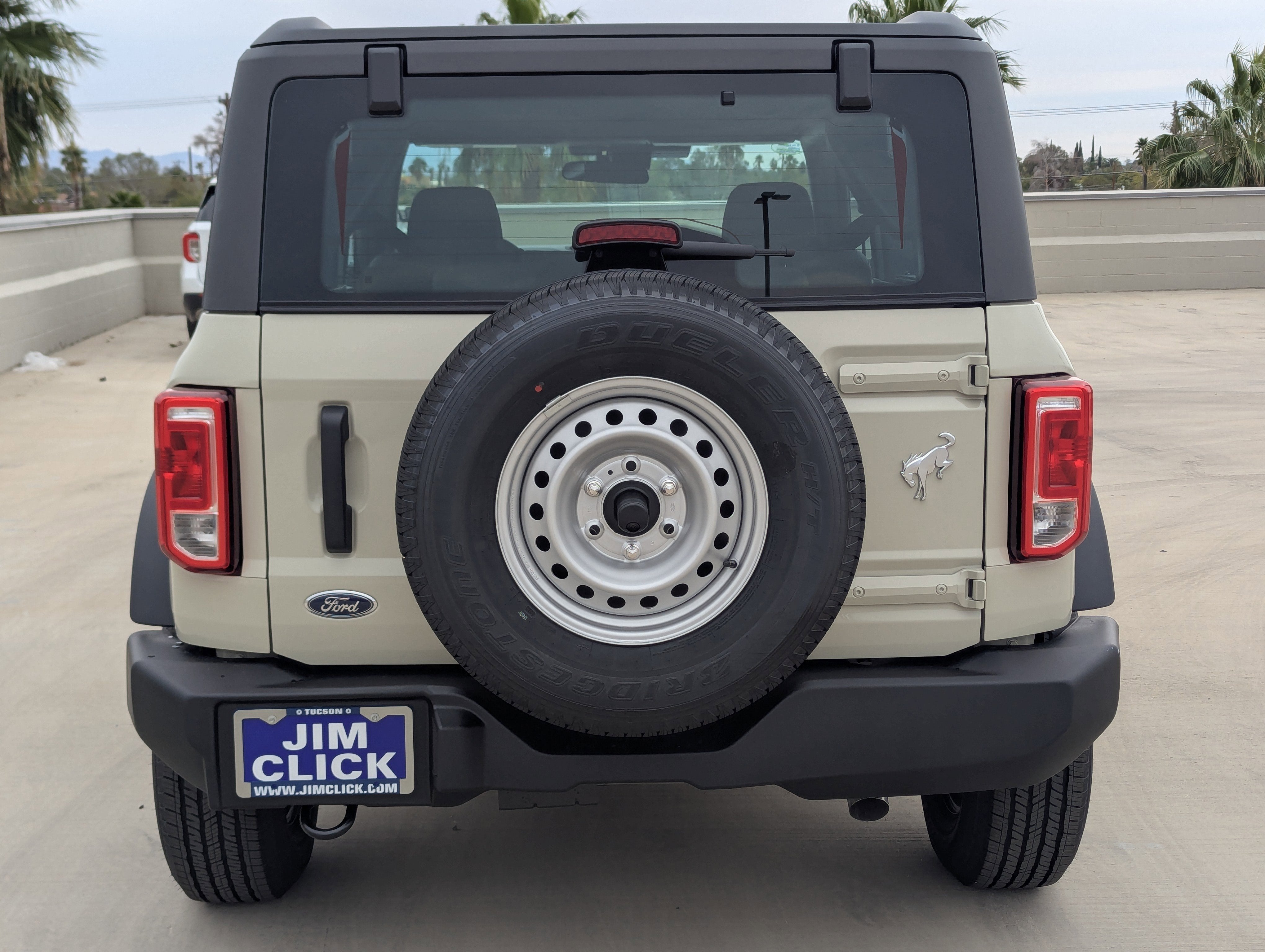 2025 Ford Bronco Base