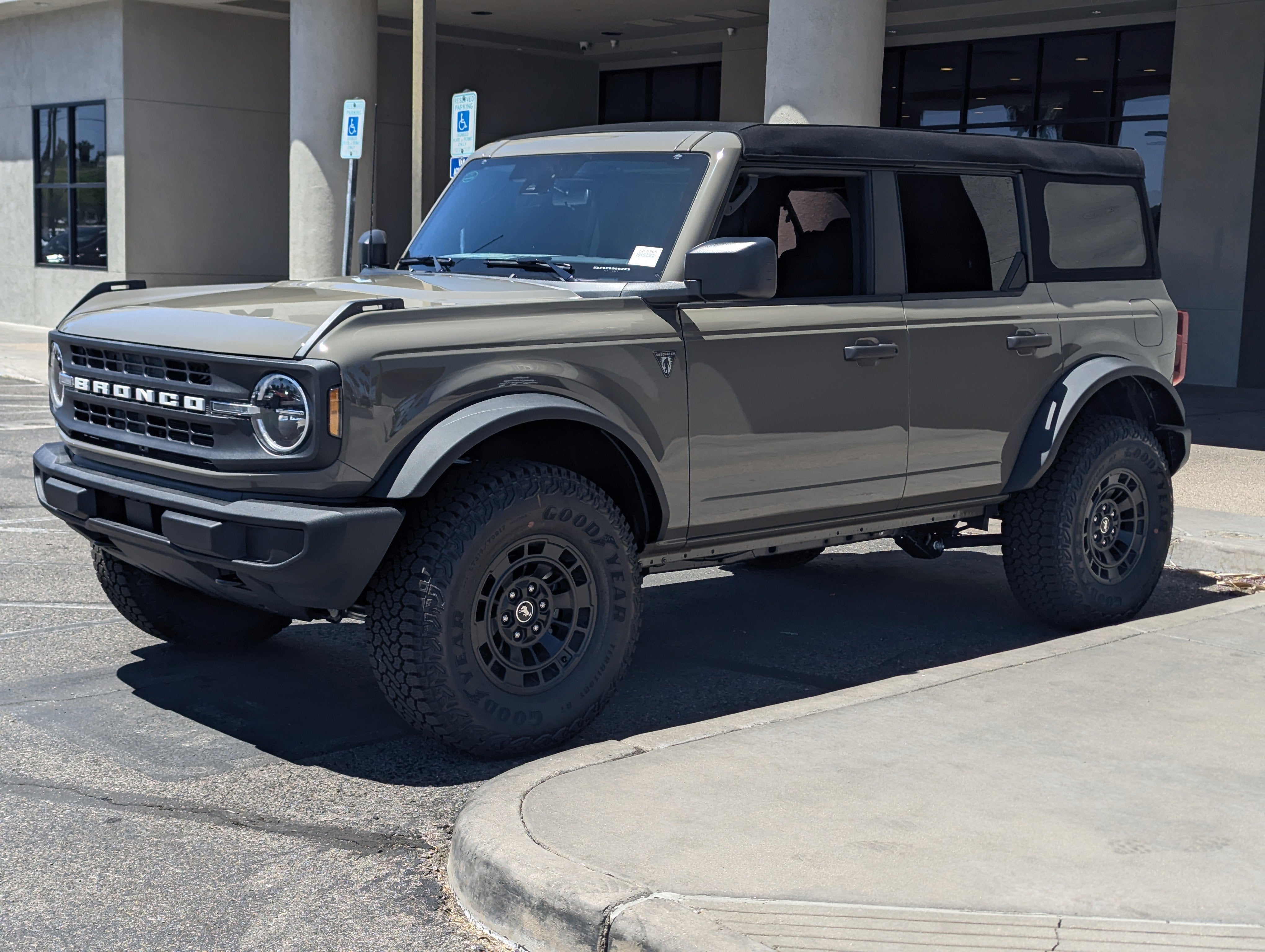 2026 Ford Bronco Base