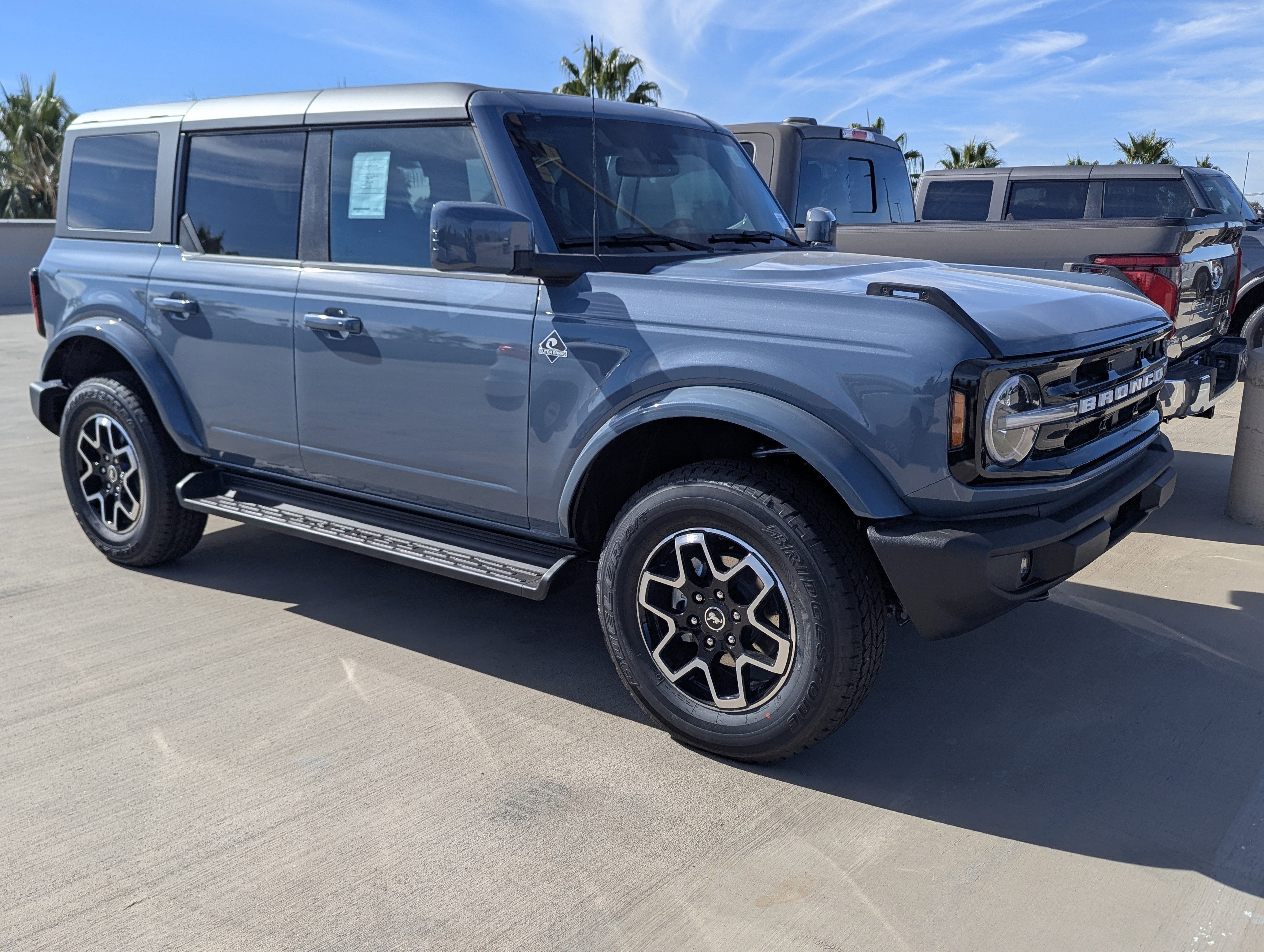 2025 Ford Bronco Outer Banks®