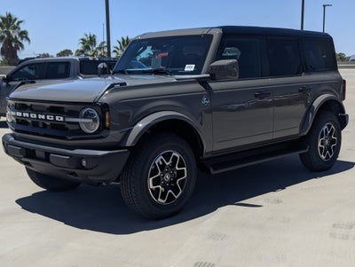 2026 Ford Bronco Outer Banks®
