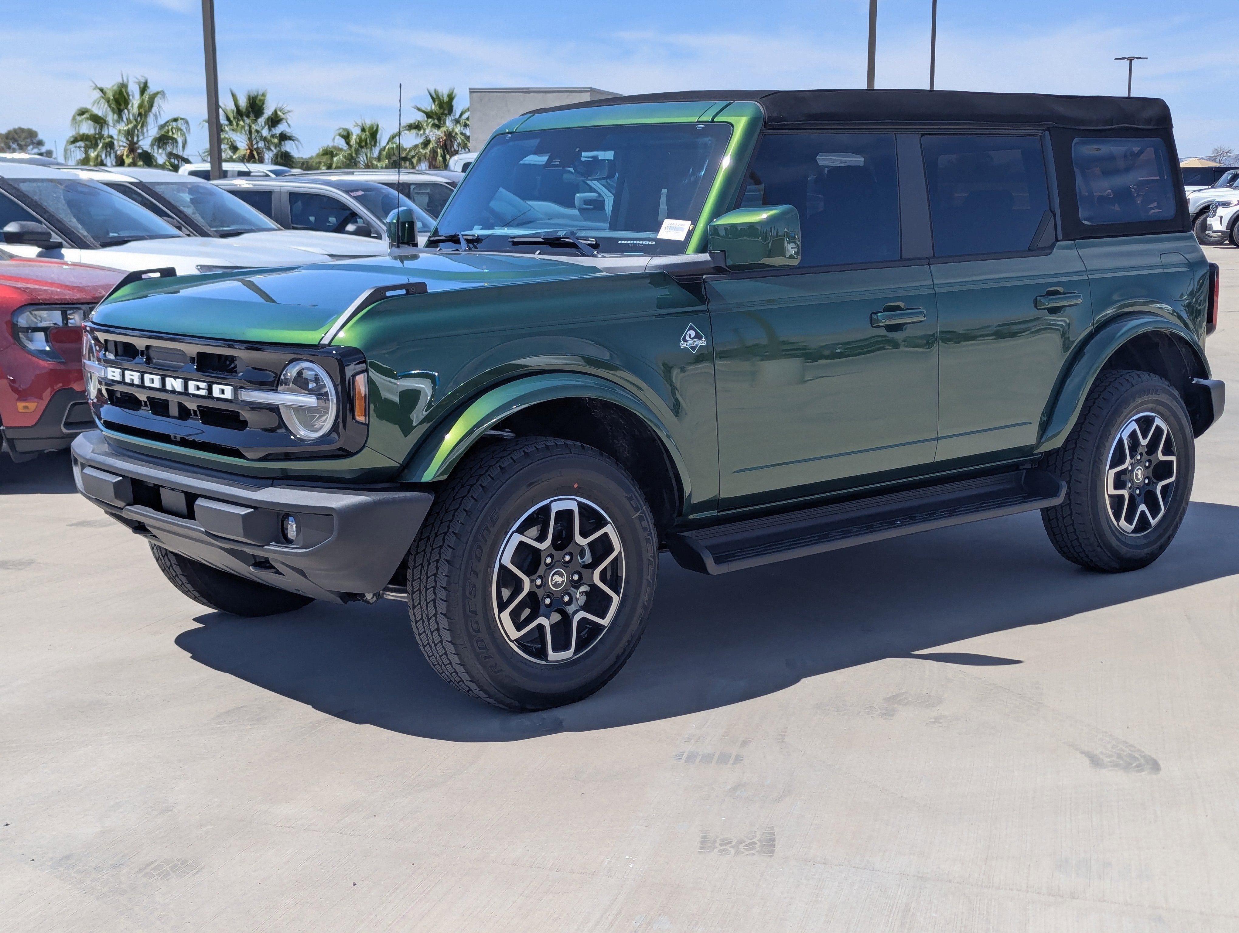 2025 Ford Bronco Outer Banks®