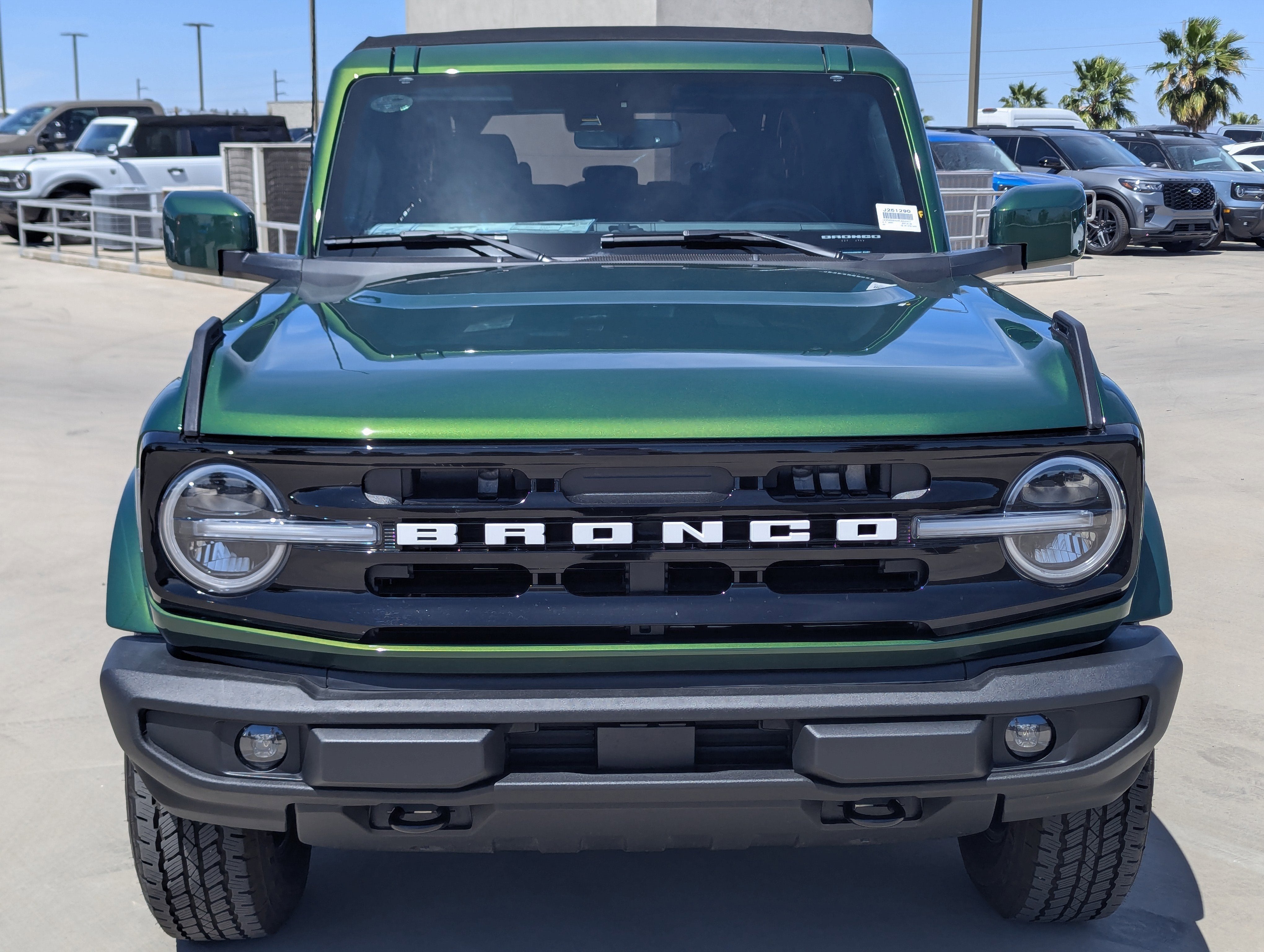 2025 Ford Bronco Outer Banks®