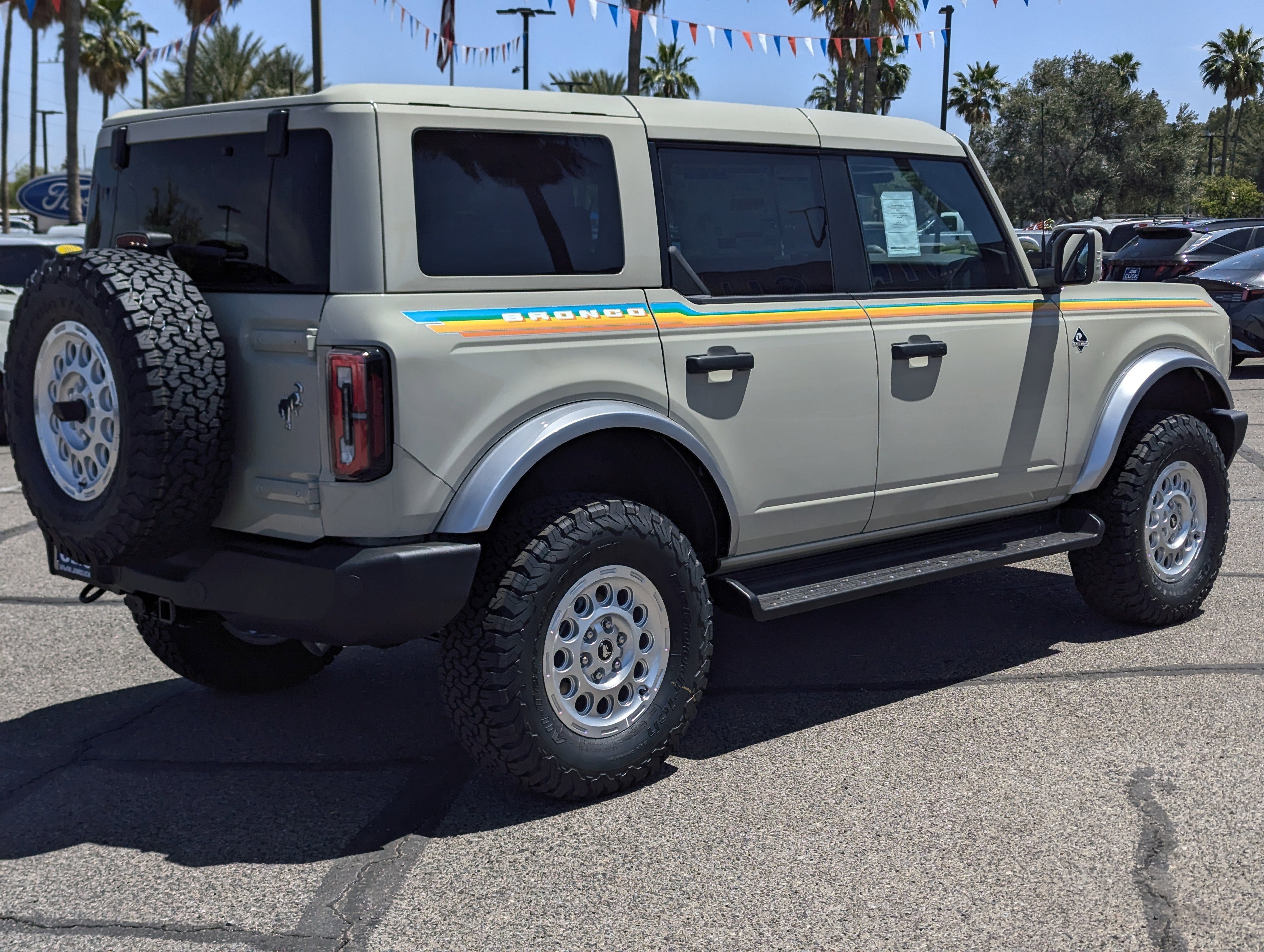 2026 Ford Bronco Outer Banks