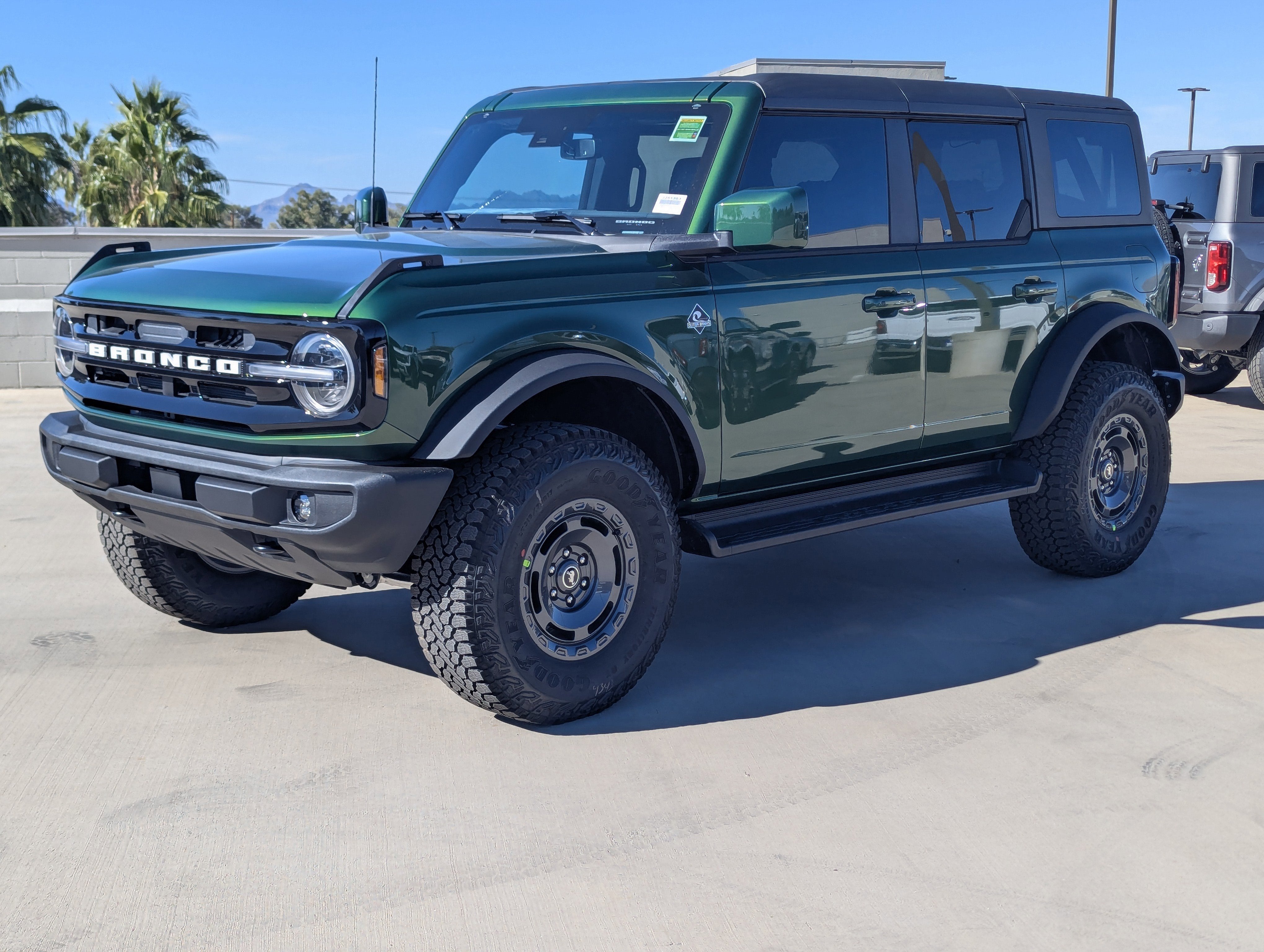 2025 Ford Bronco Outer Banks®