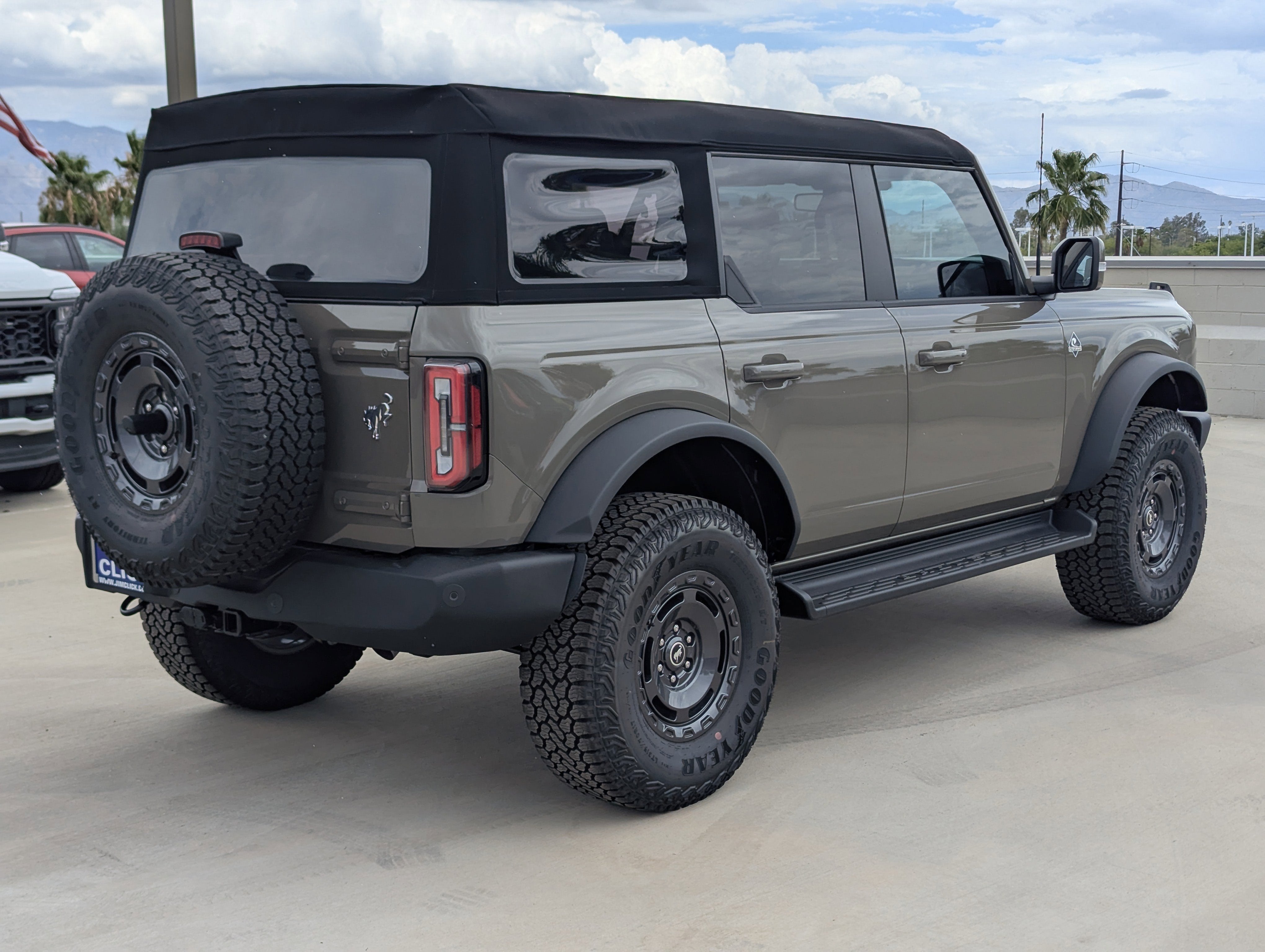 2025 Ford Bronco Outer Banks®