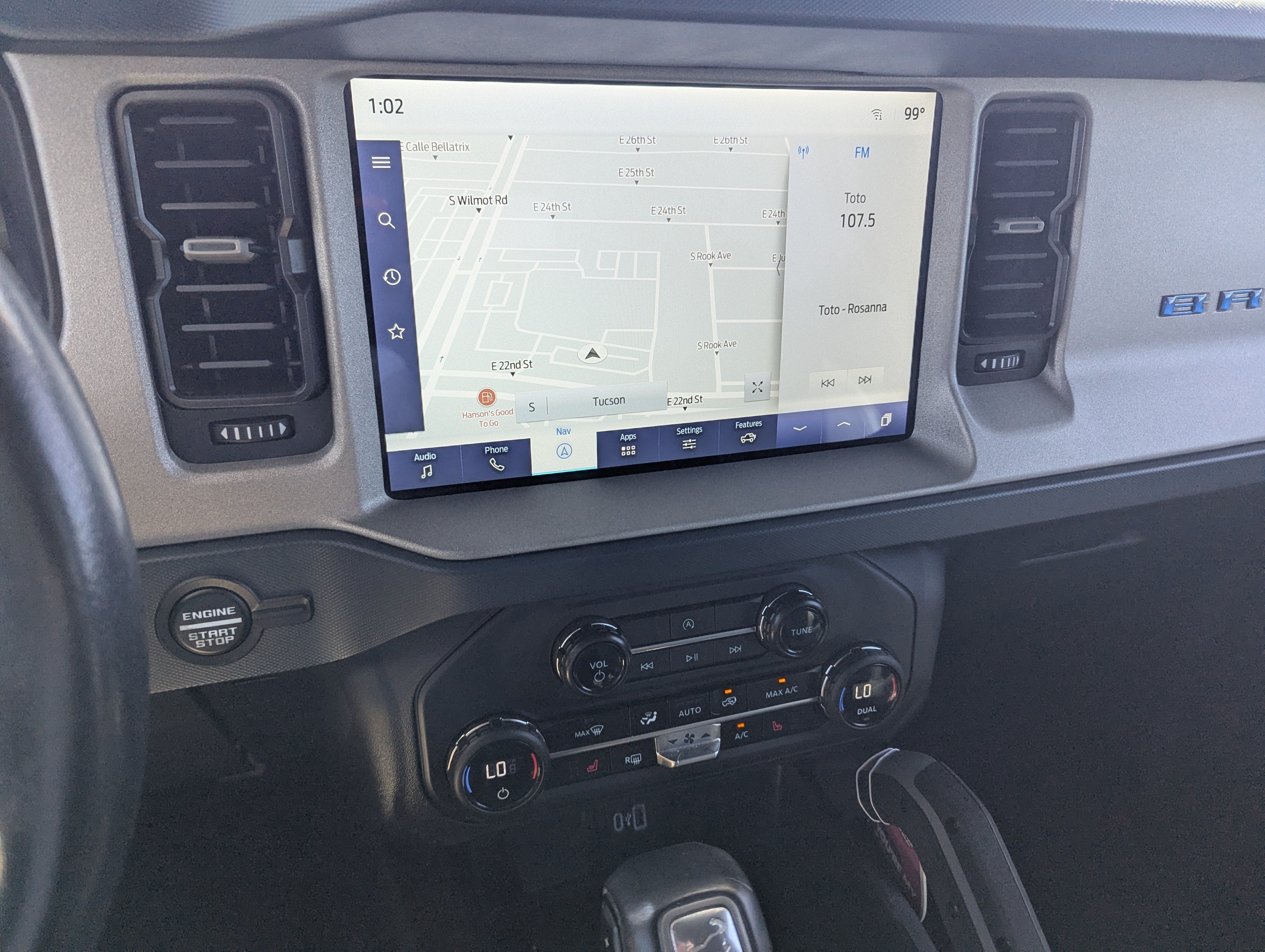 2024 Ford Bronco Outer Banks