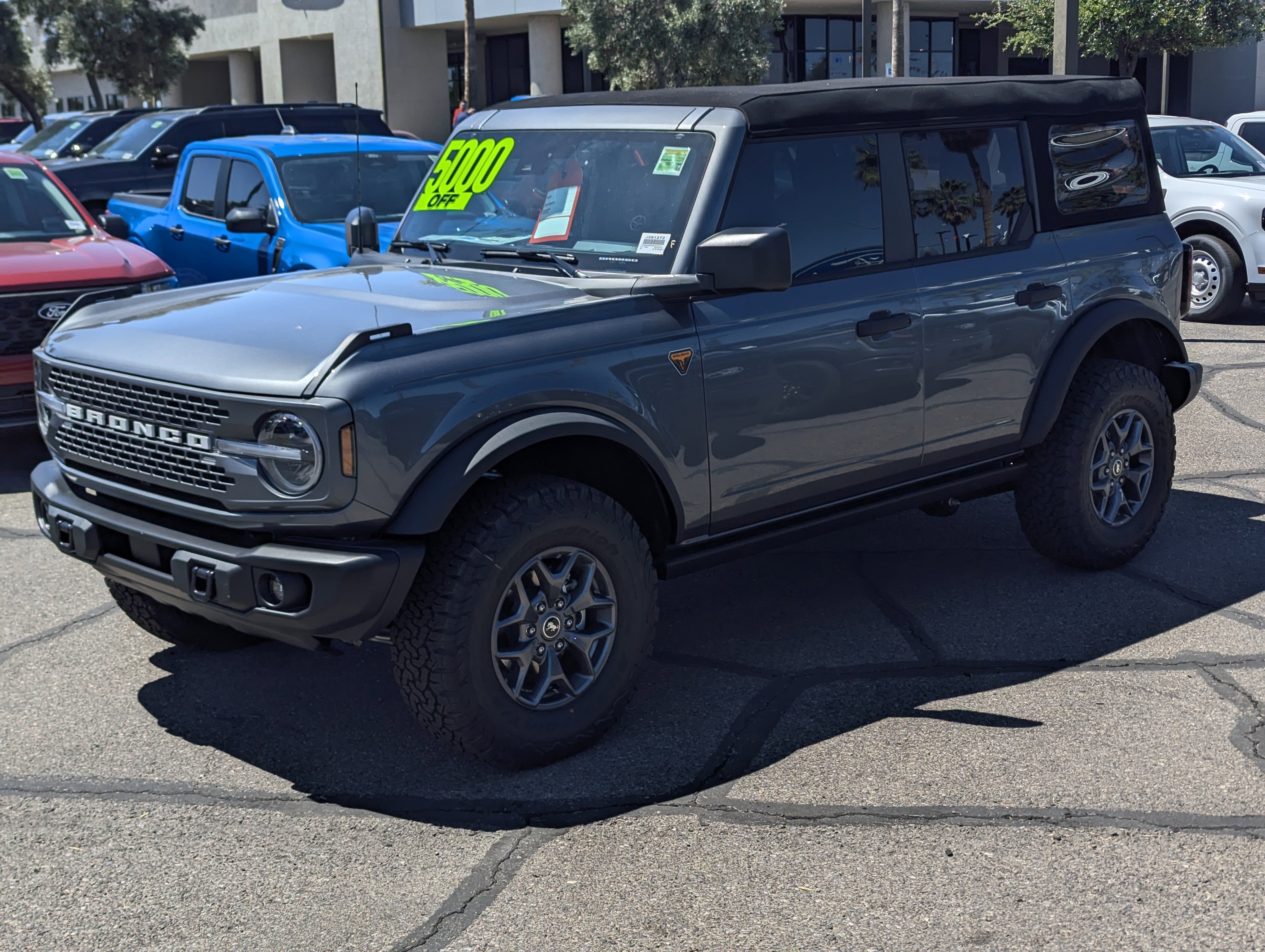2025 Ford Bronco Badlands