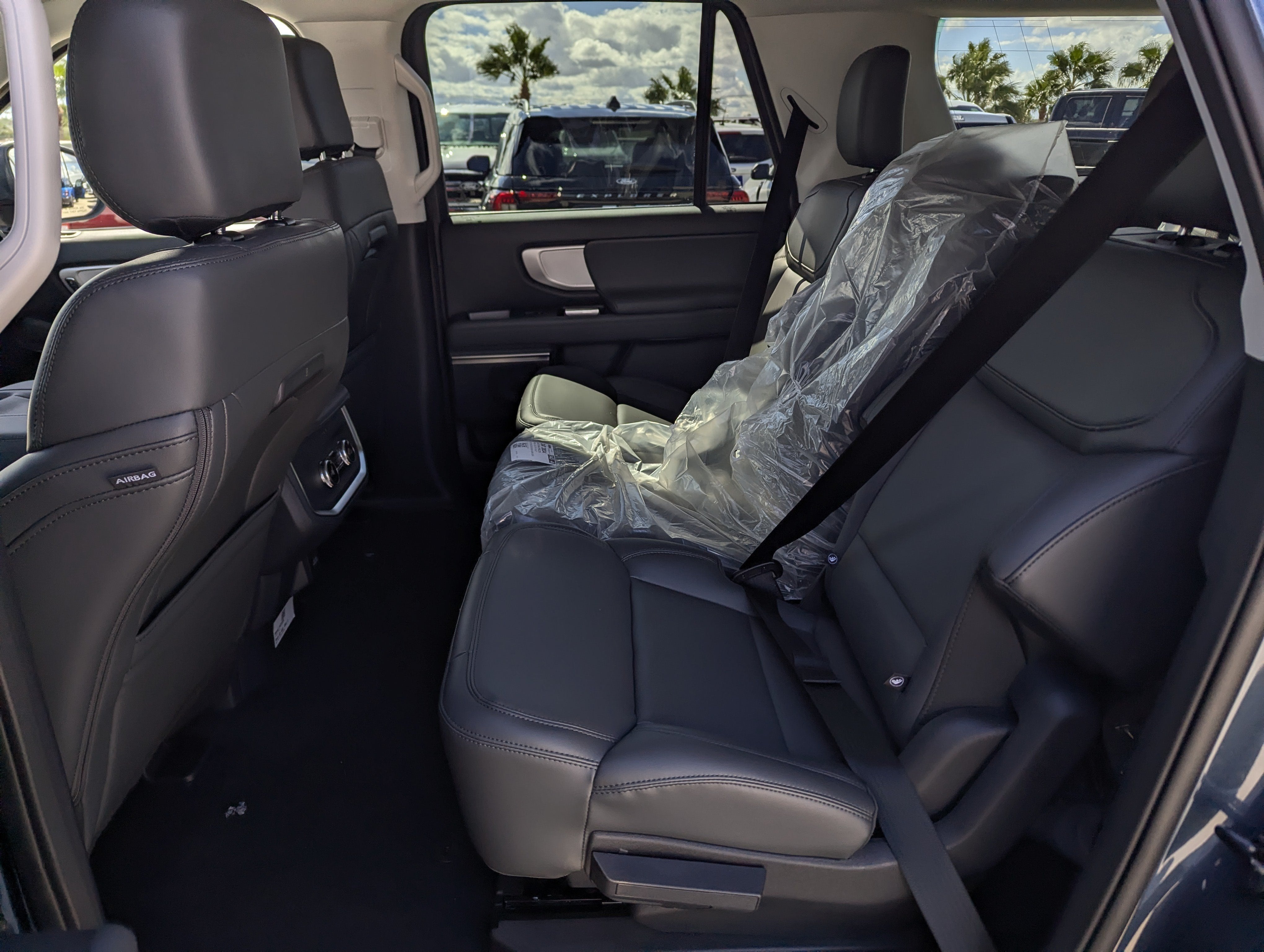 2027 Ford Expedition MAX Active