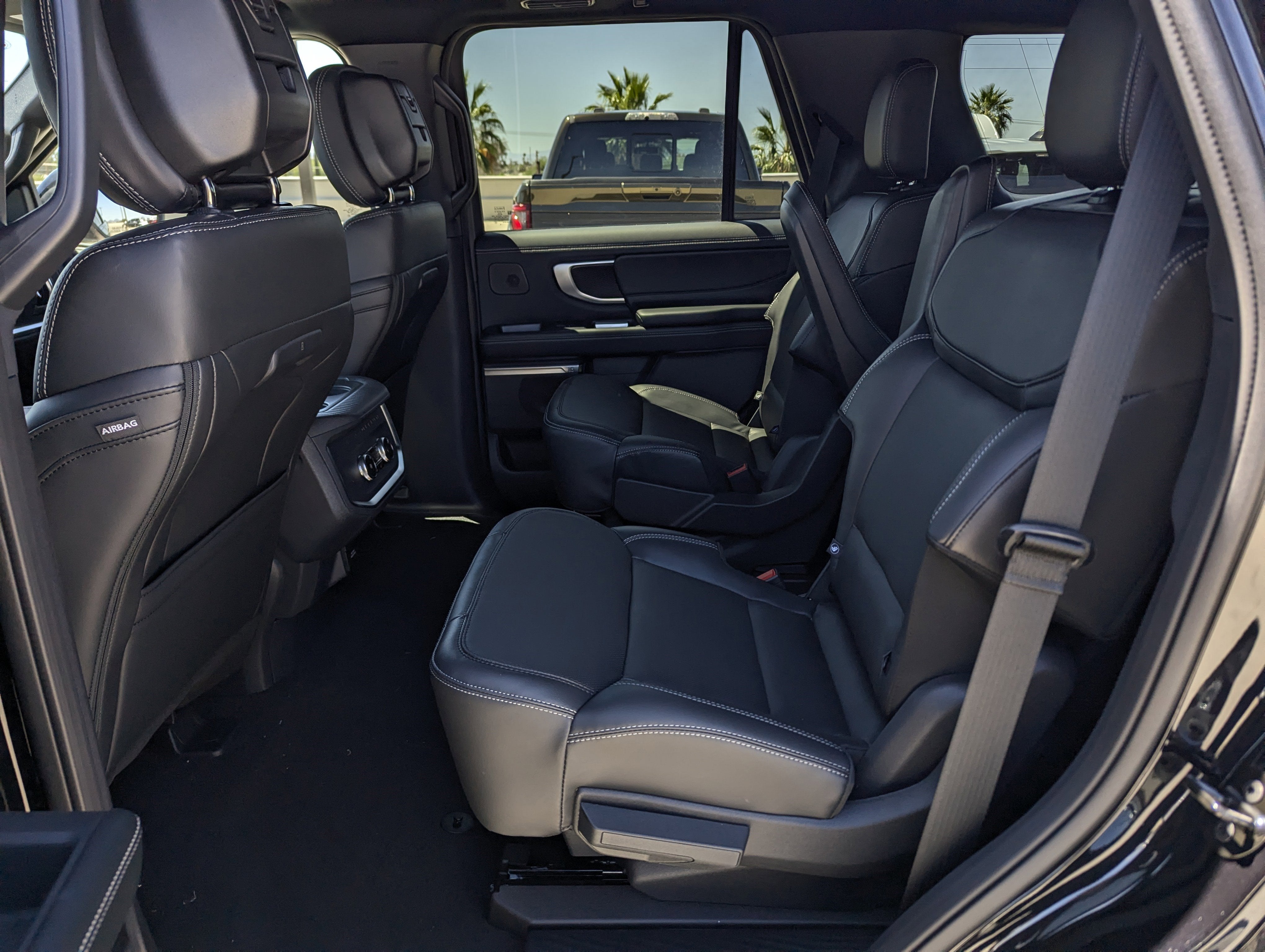 2026 Ford Expedition Platinum®