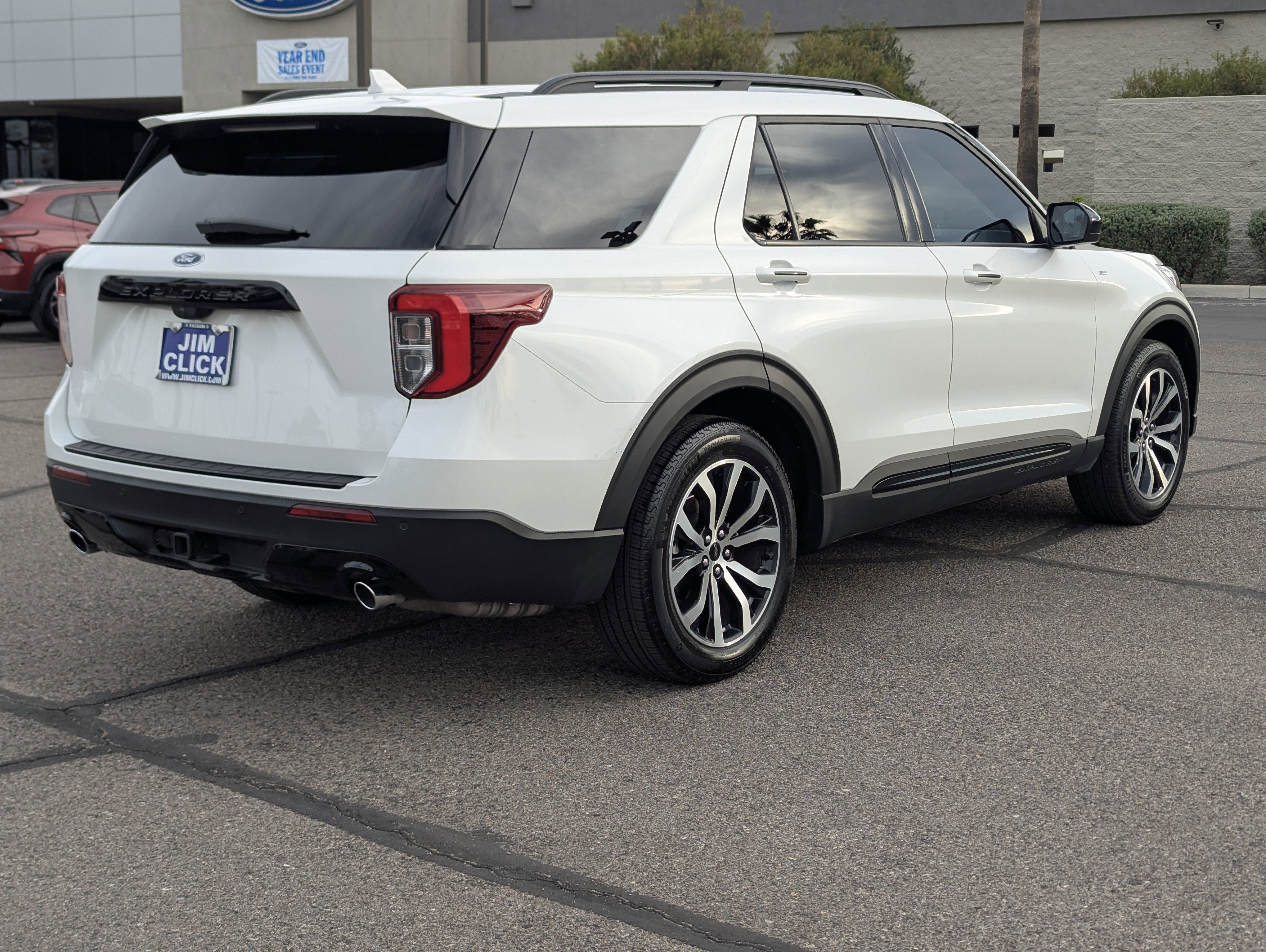 2024 Ford Explorer ST-Line