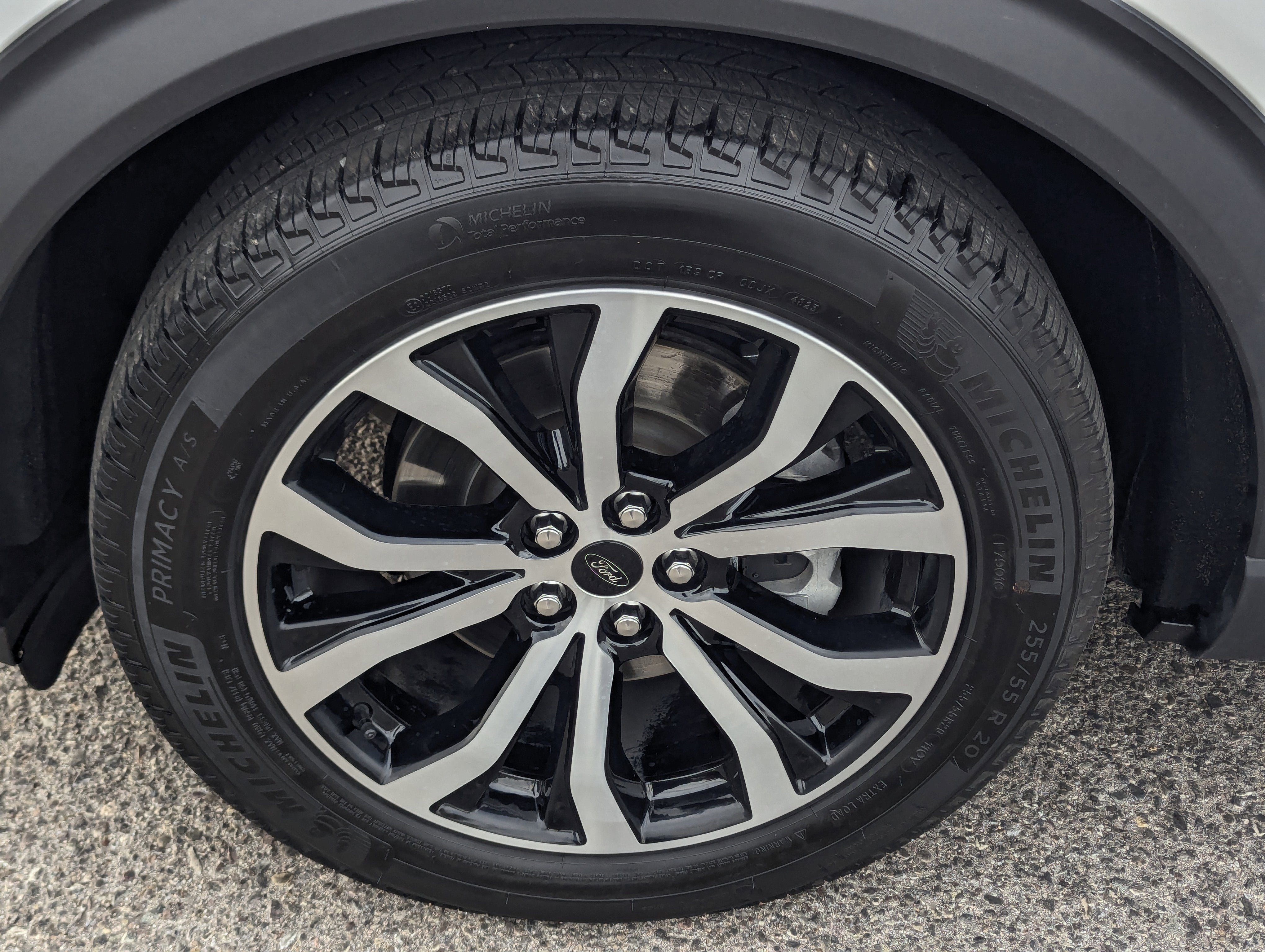 2024 Ford Explorer ST-Line