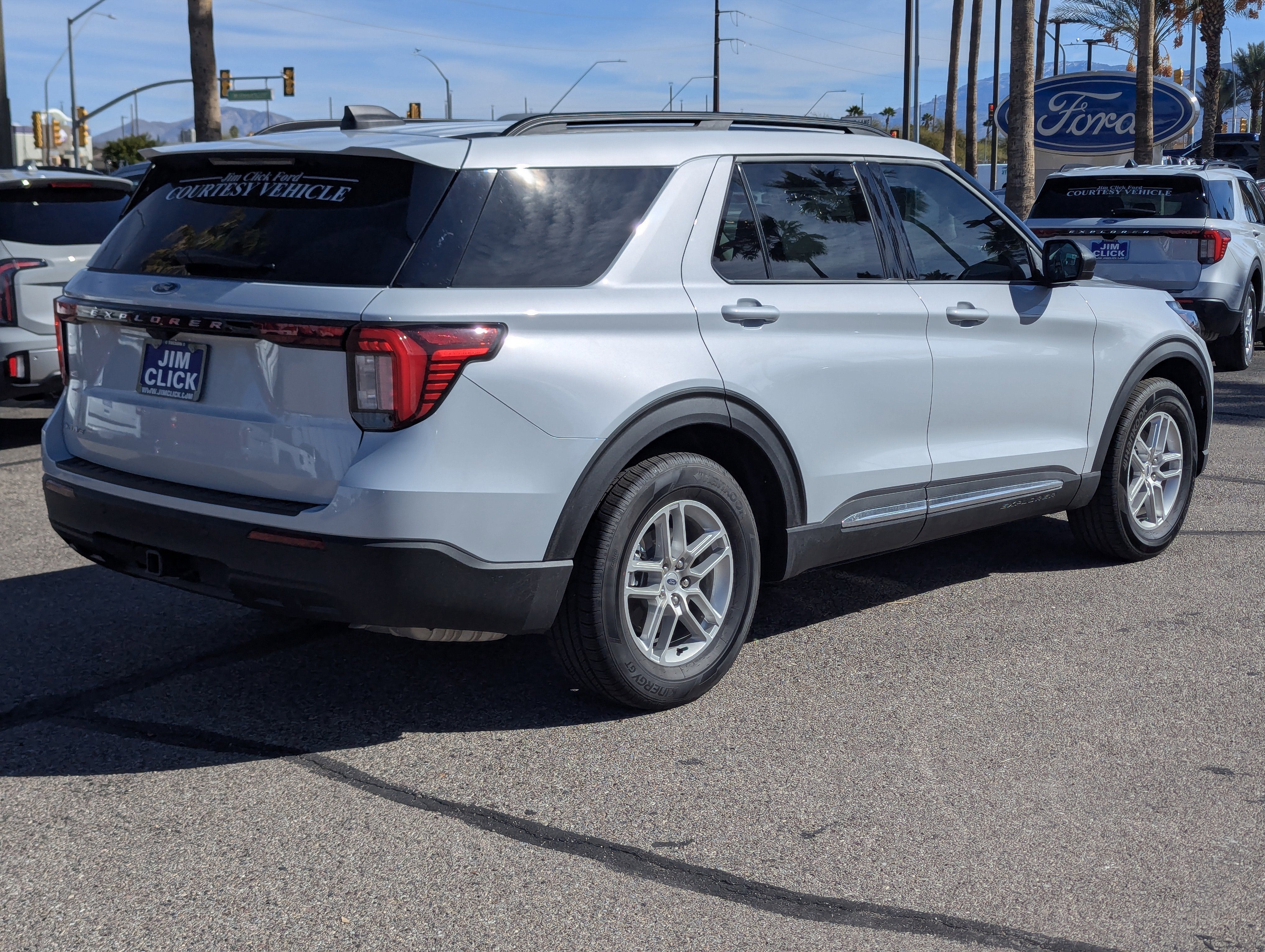 2025 Ford Explorer Active