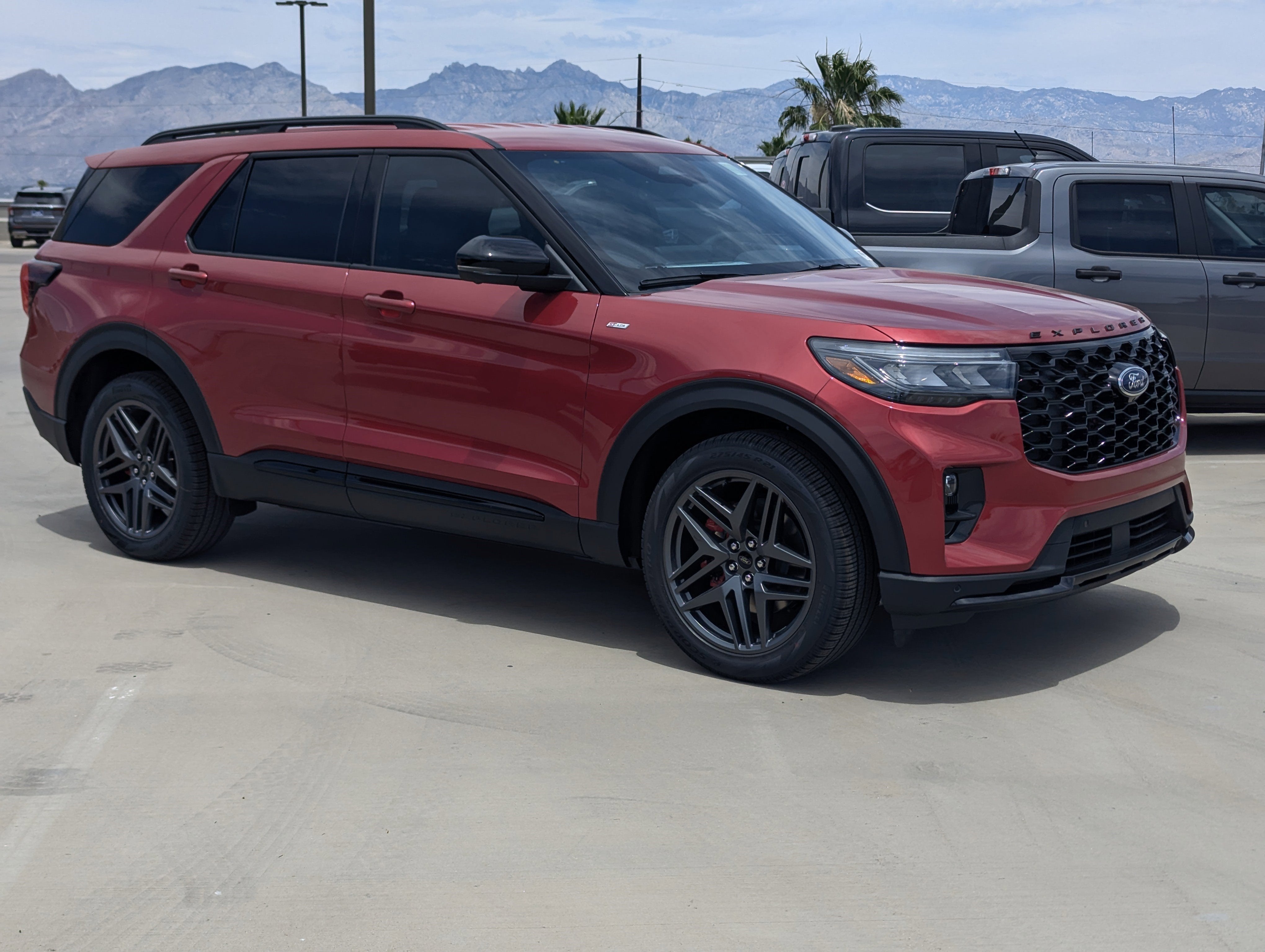 2026 Ford Explorer ST-Line