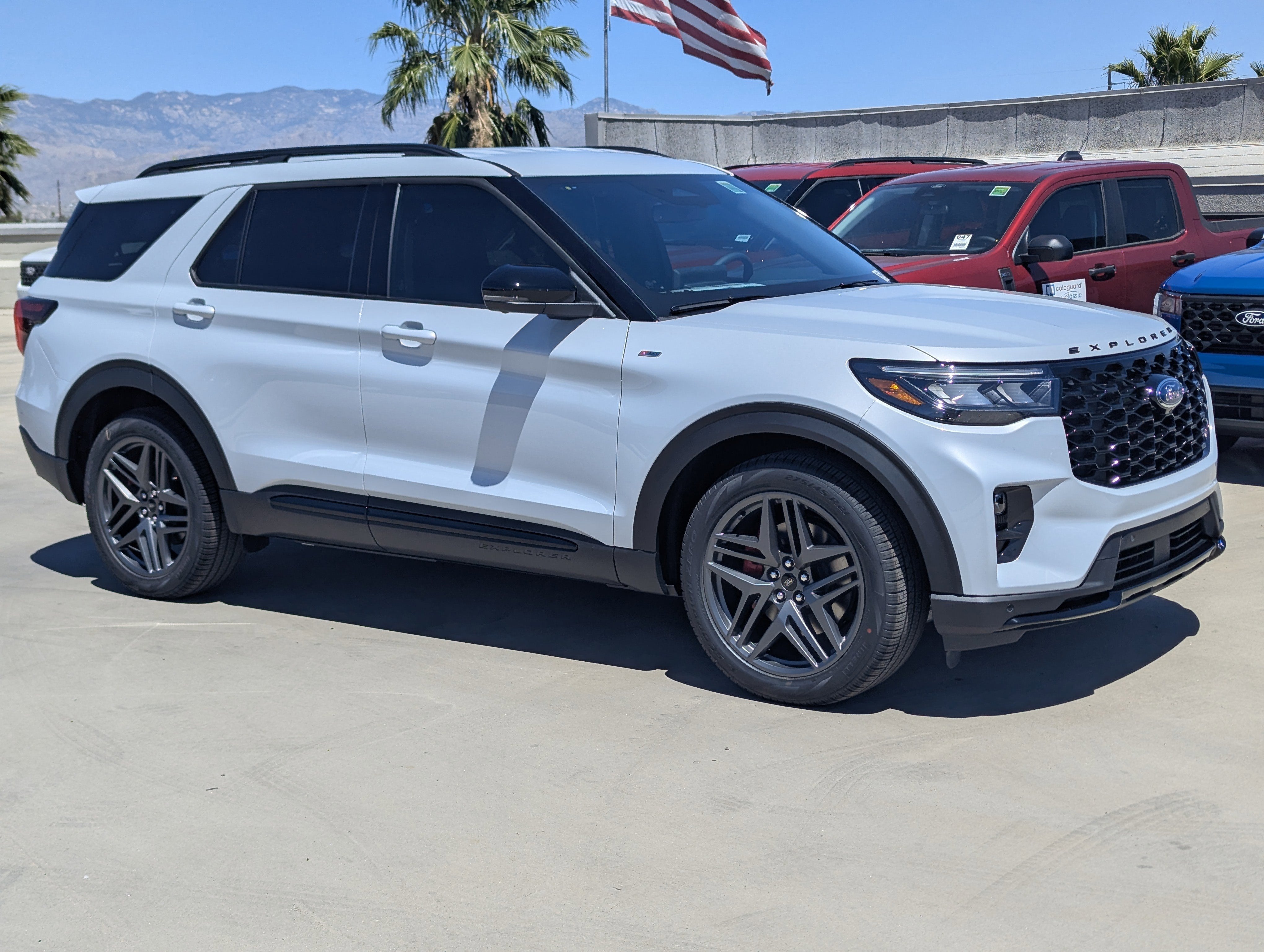 2026 Ford Explorer ST-Line