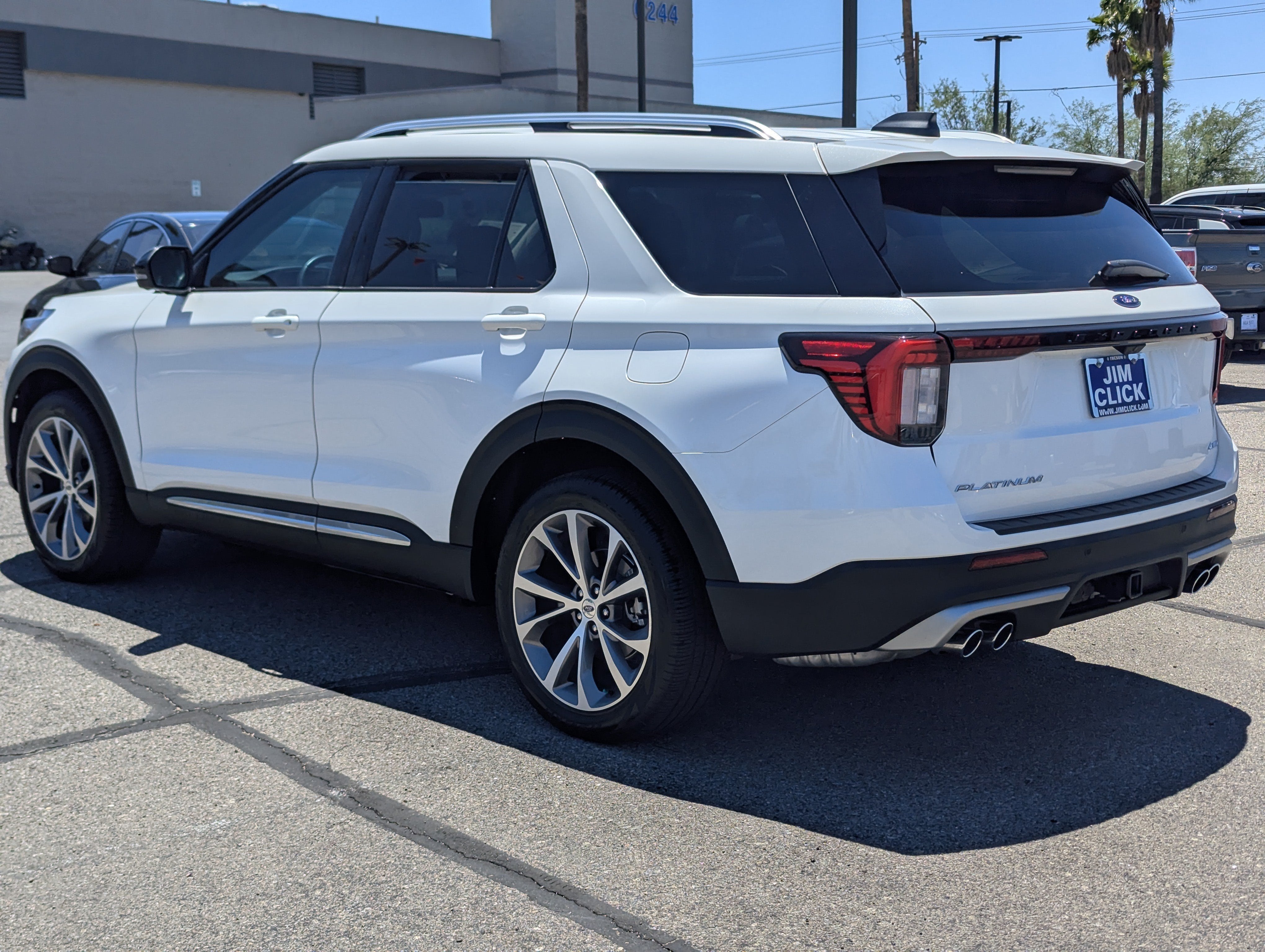 2025 Ford Explorer Platinum