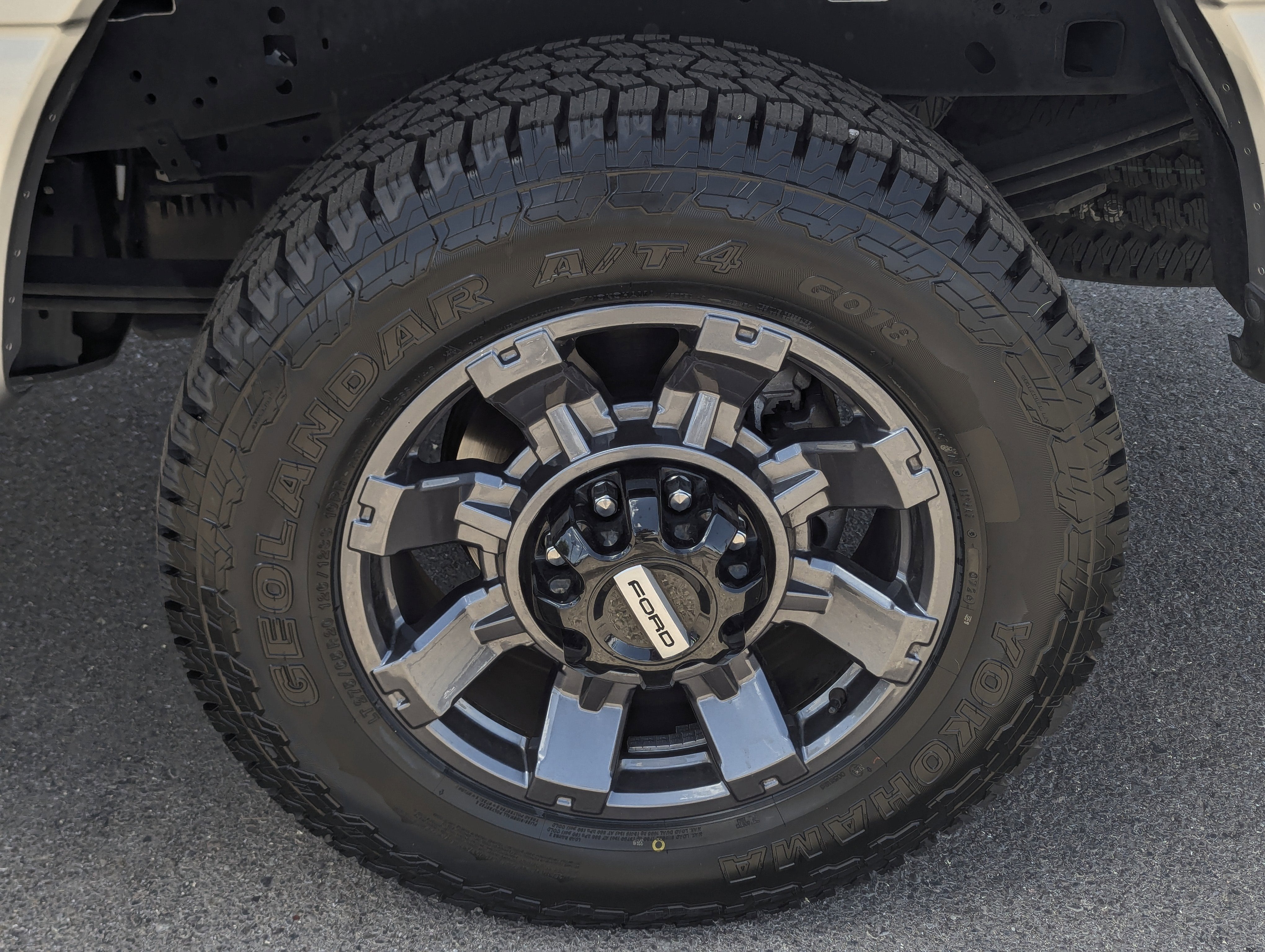 2024 Ford Super Duty F-250 SRW LARIAT
