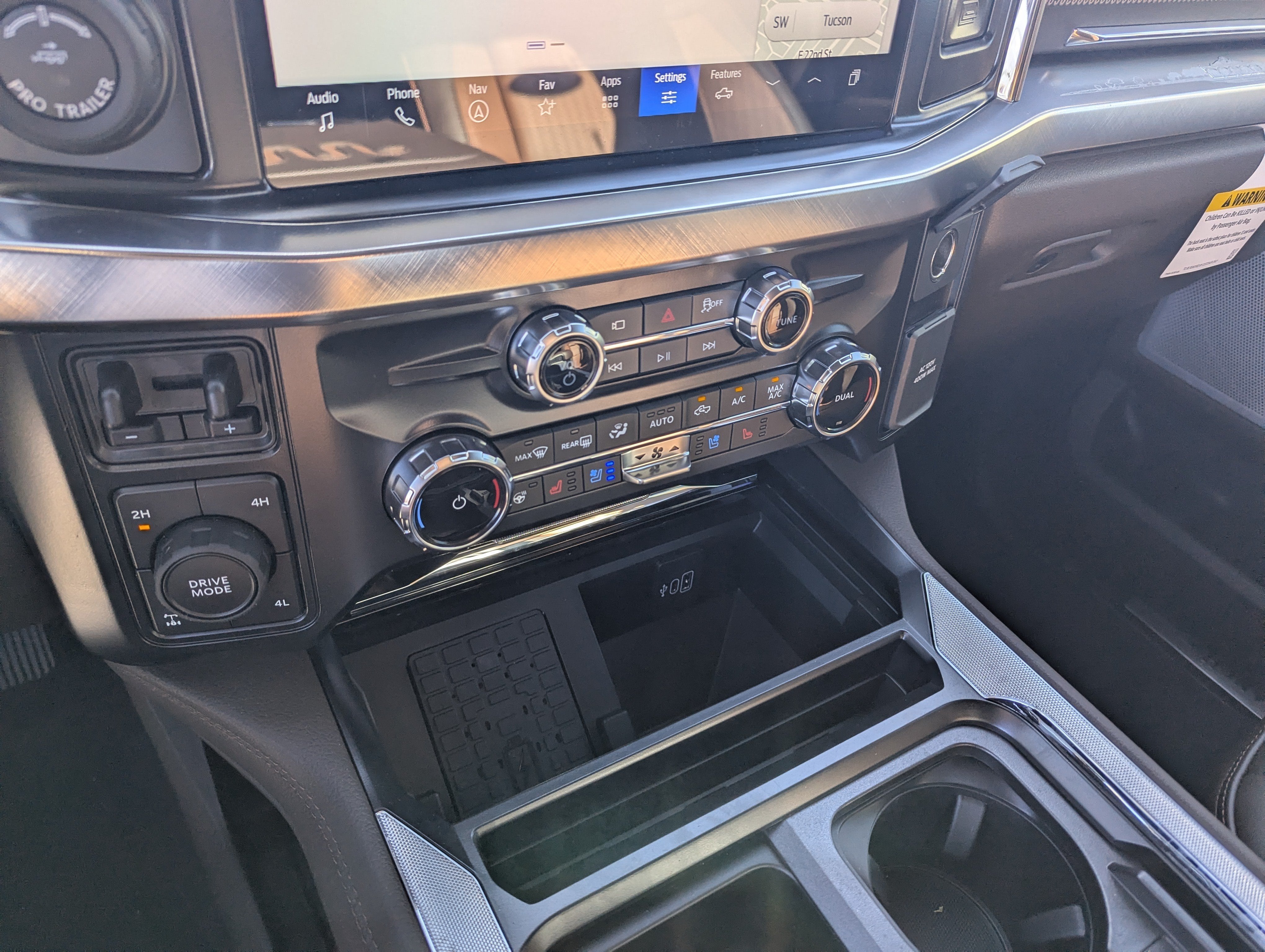 2027 Ford Super Duty F-350® King Ranch®