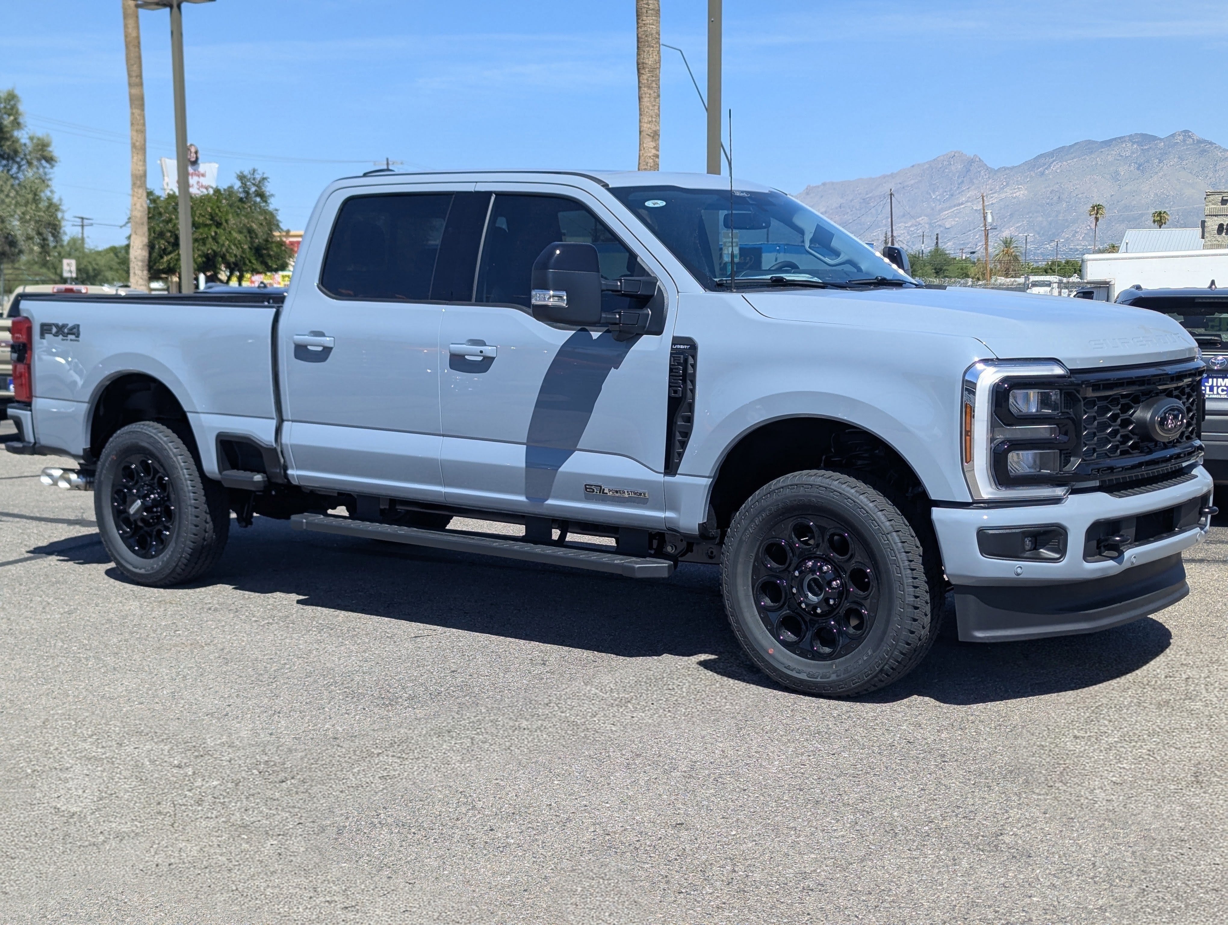 2026 Ford Super Duty F-350® Lariat®