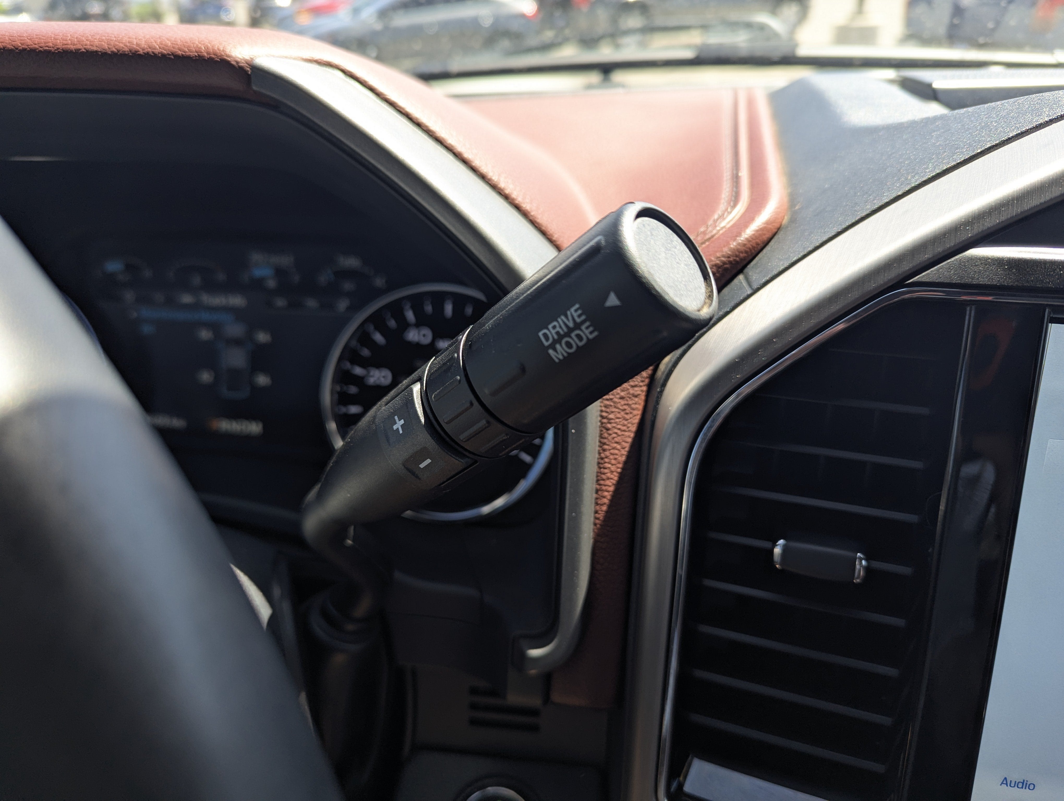 2022 Ford Super Duty F-350 SRW Platinum