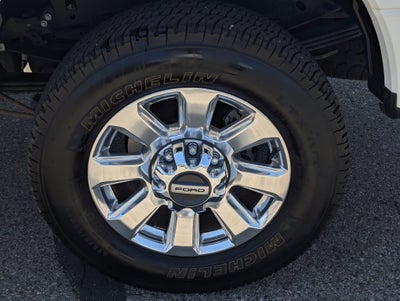 2022 Ford Super Duty F-350 SRW Platinum