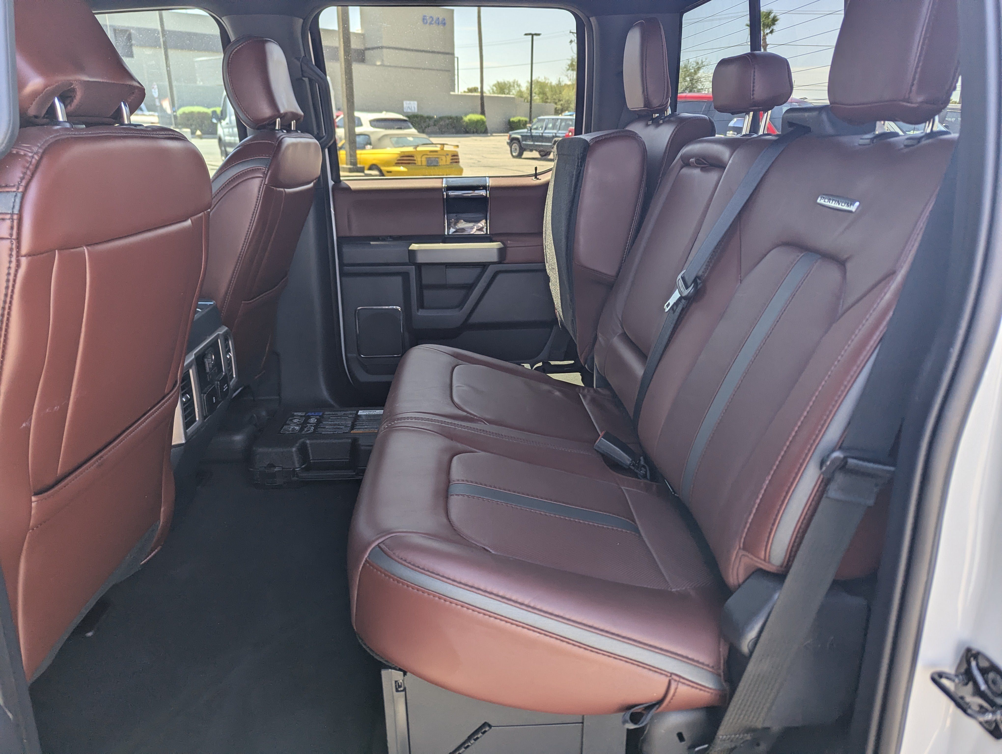 2022 Ford Super Duty F-350 SRW Platinum