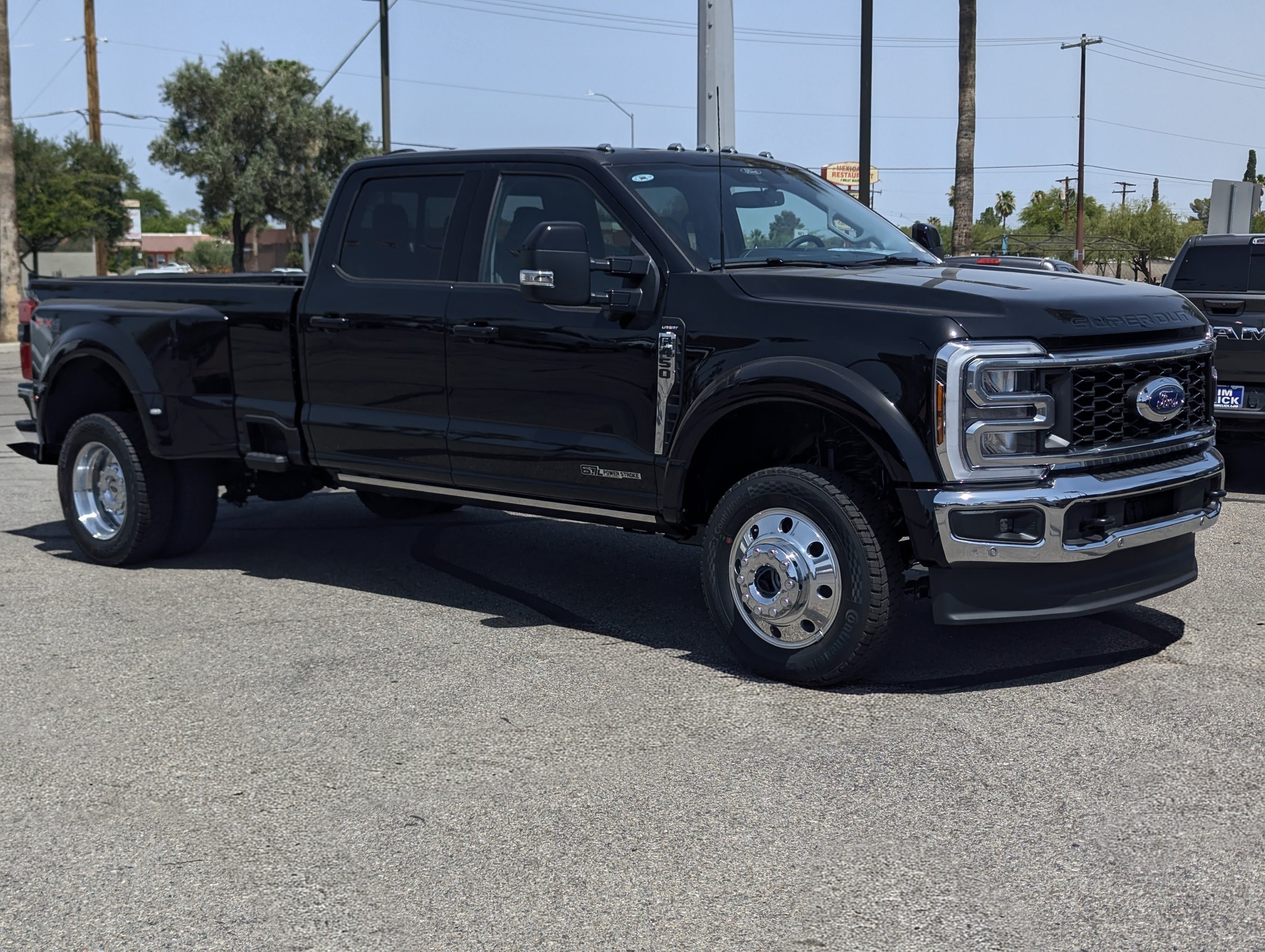 2026 Ford Super Duty F-450® Lariat®