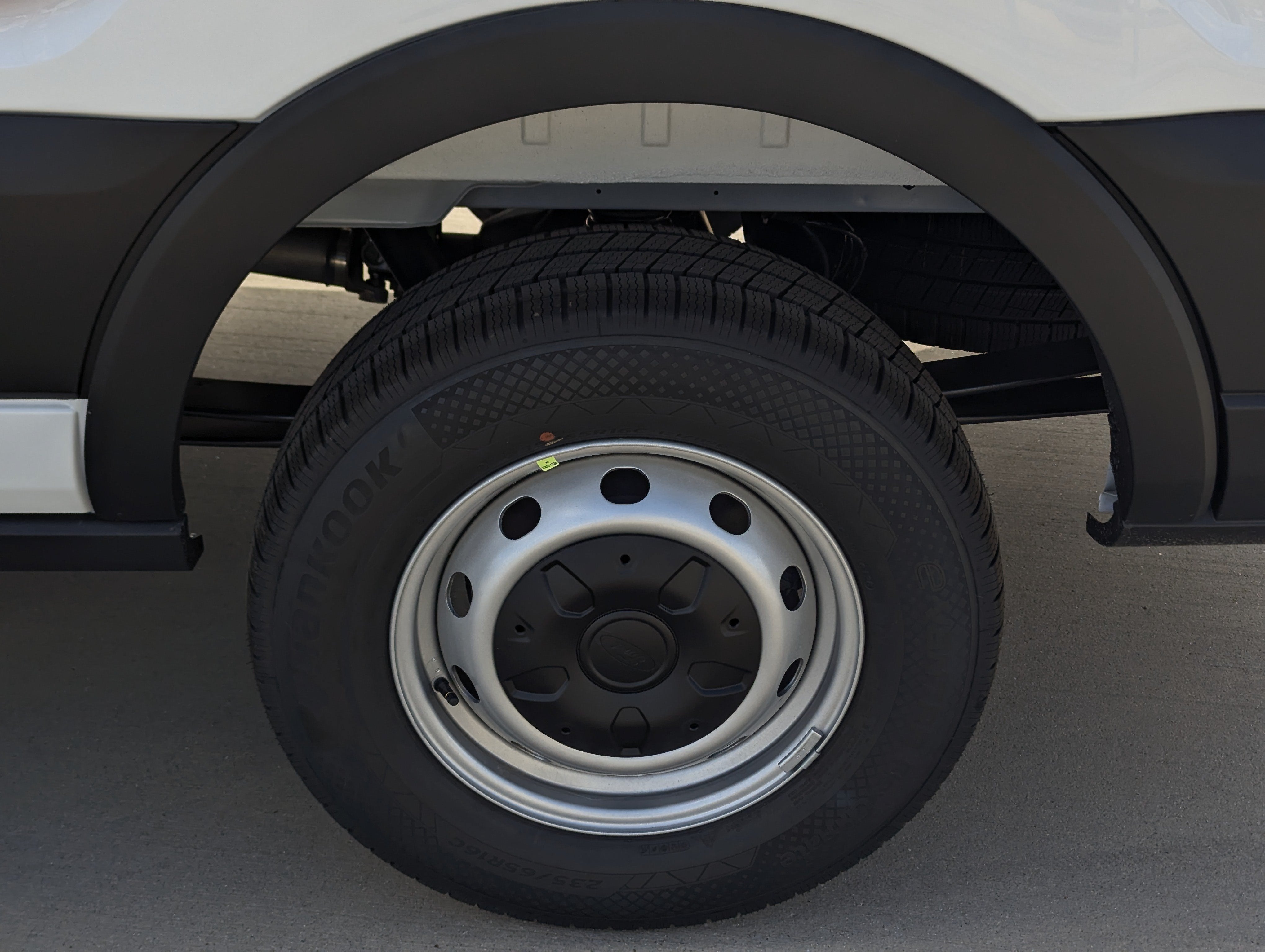 2027 Ford Transit Cargo Van T-250 148" Med Rf 9150 GVWR RWD